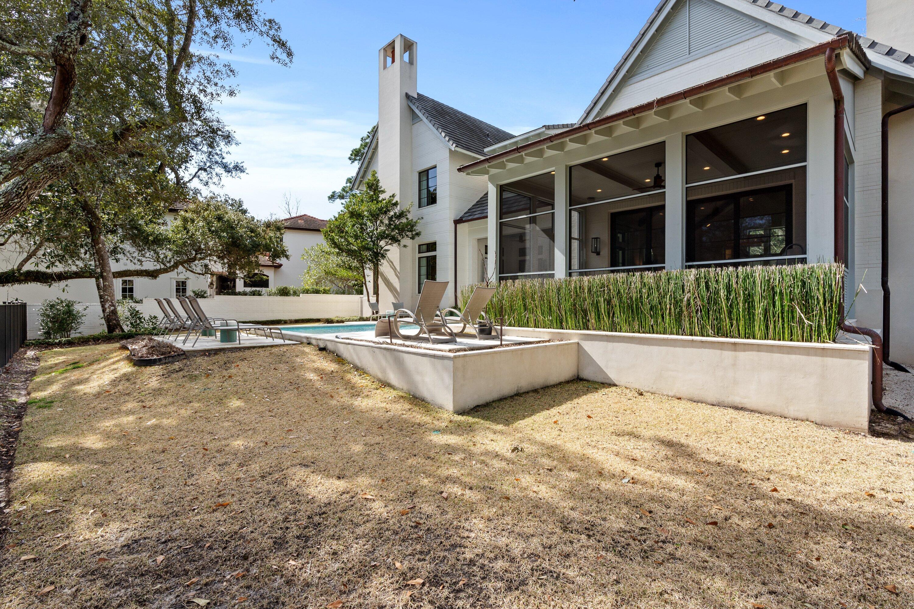 BURNT PINE - Residential