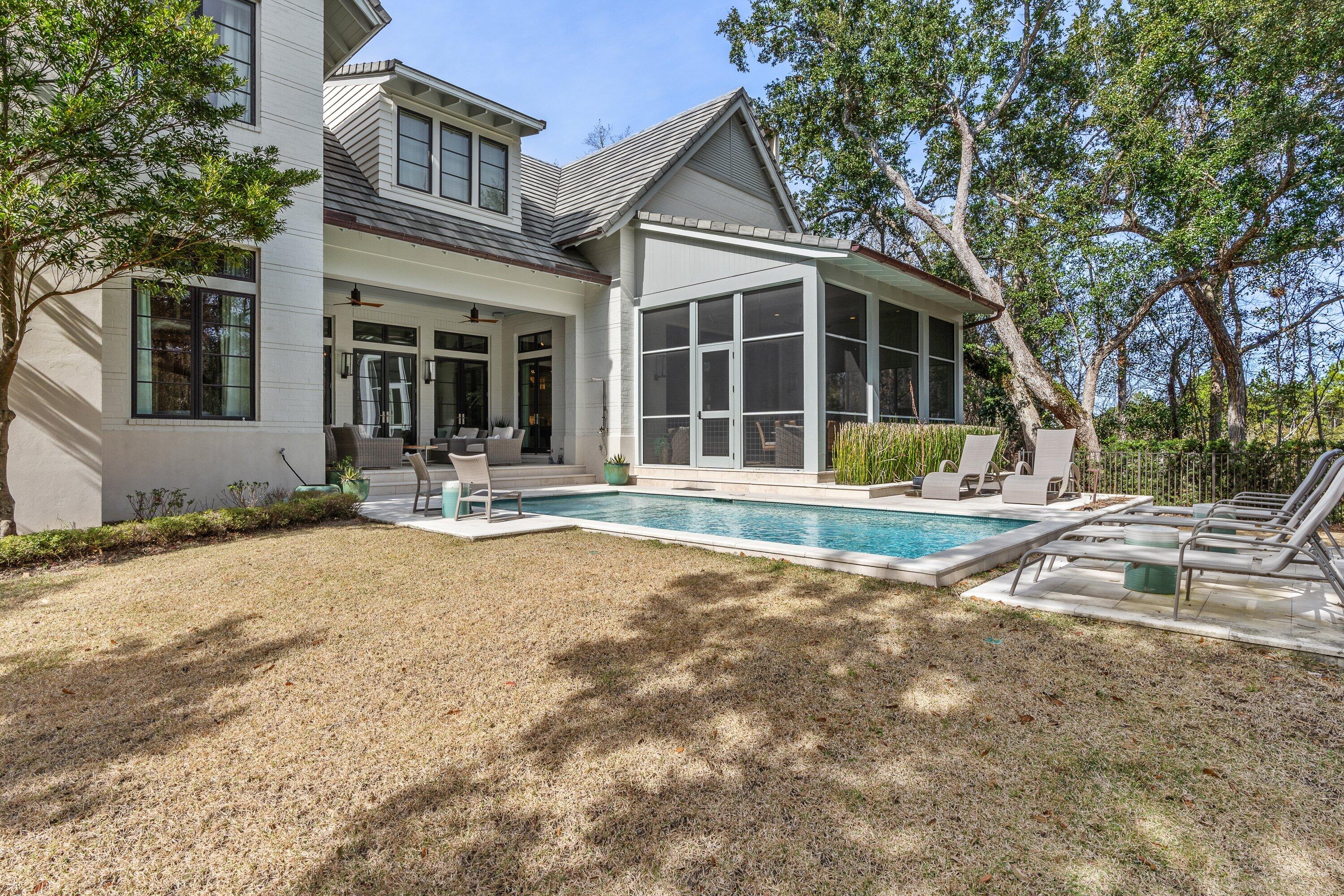 BURNT PINE - Residential