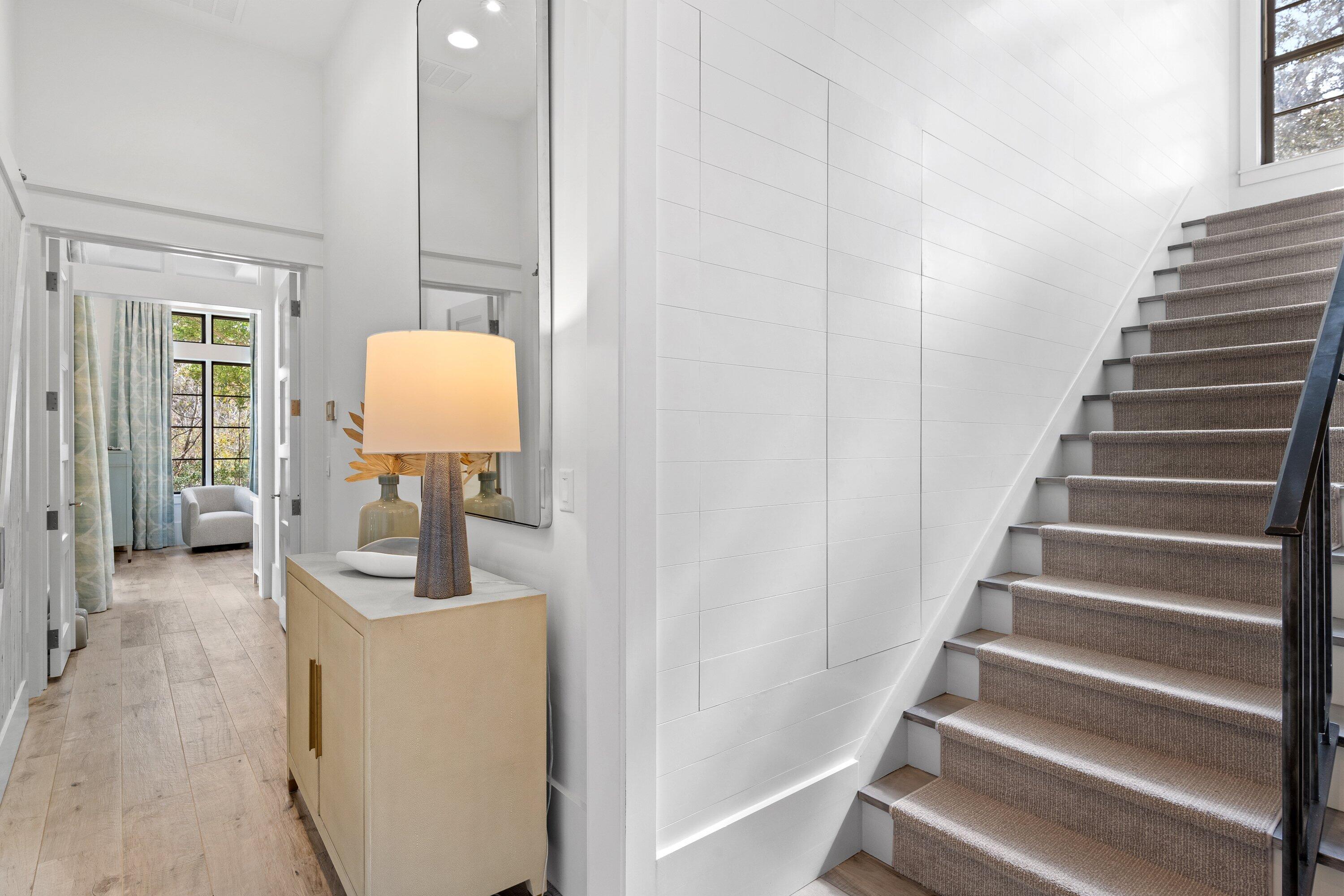 BURNT PINE - Residential