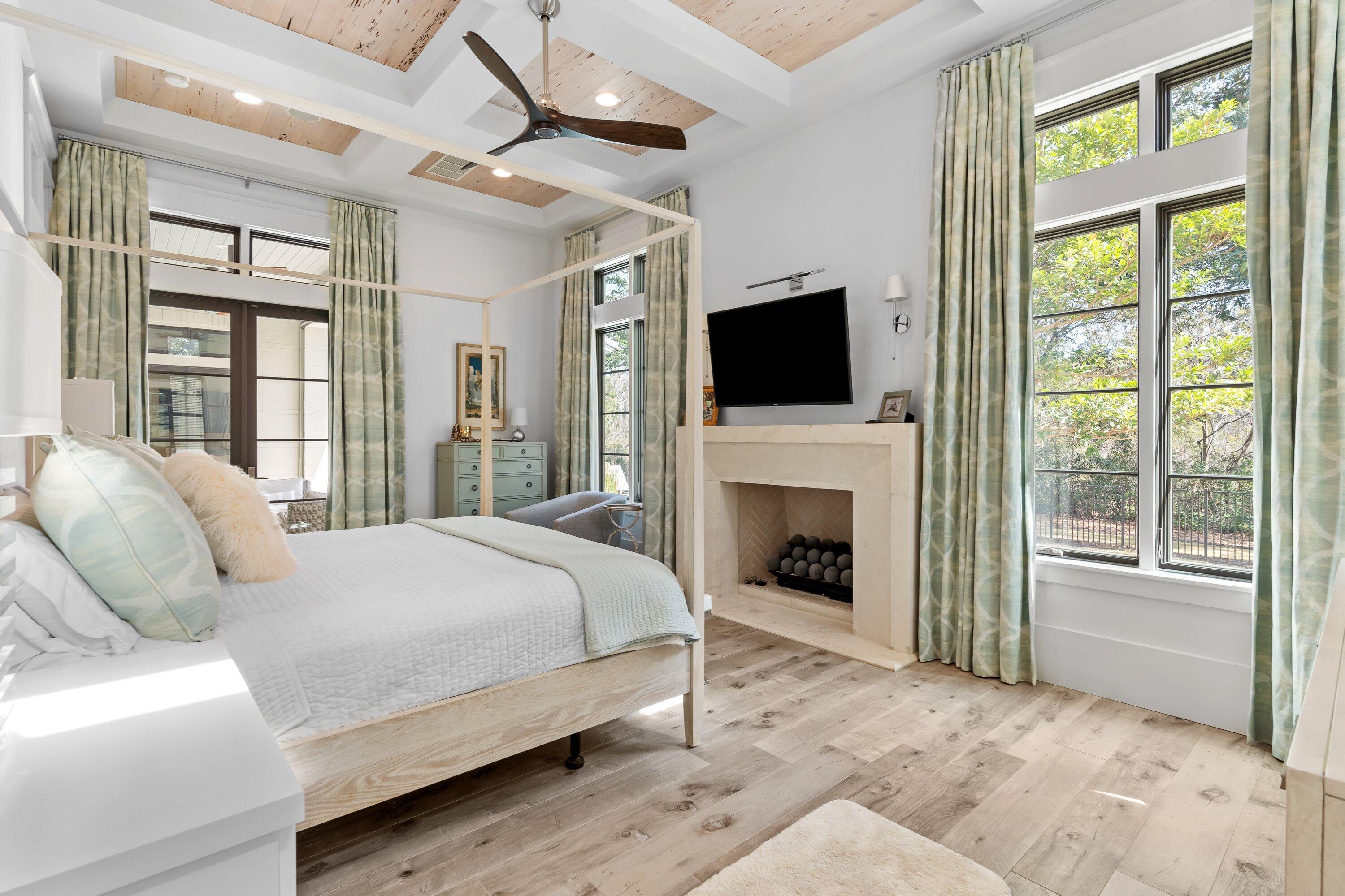 BURNT PINE - Residential