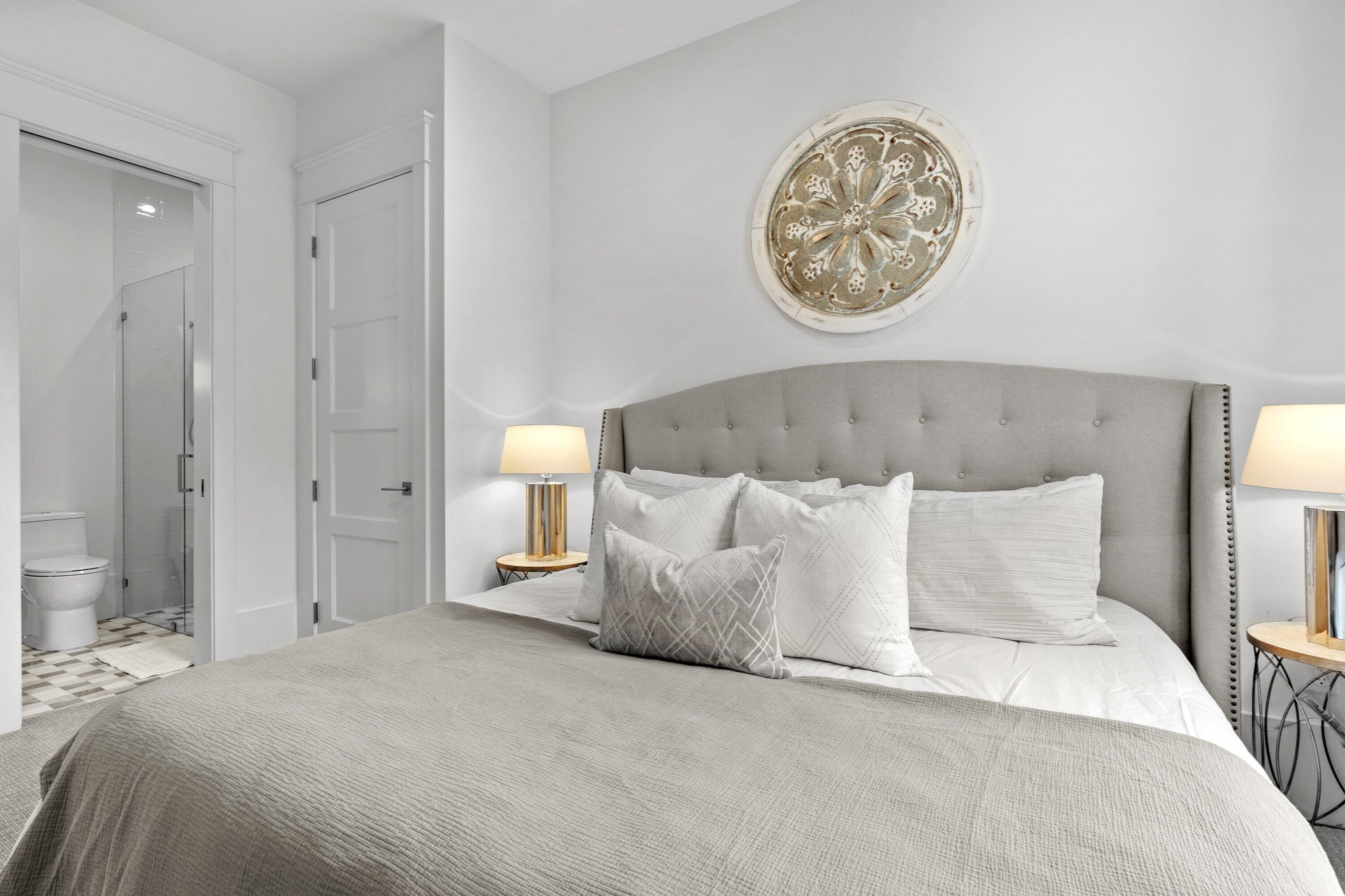 BURNT PINE - Residential