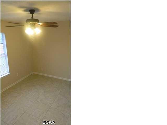 HOLIDAY BEACH UNIT #8 - Residential