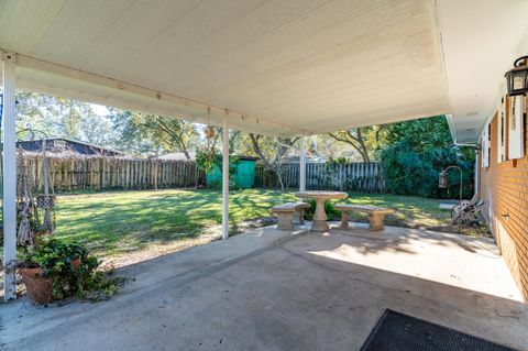 A home in Fort Walton Beach