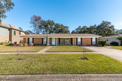 A home in Fort Walton Beach