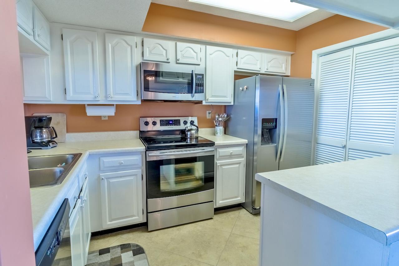 GULFSHORE CONDO - Residential