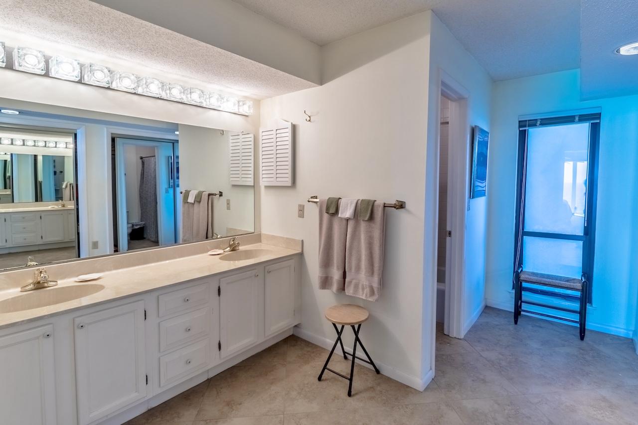 GULFSHORE CONDO - Residential