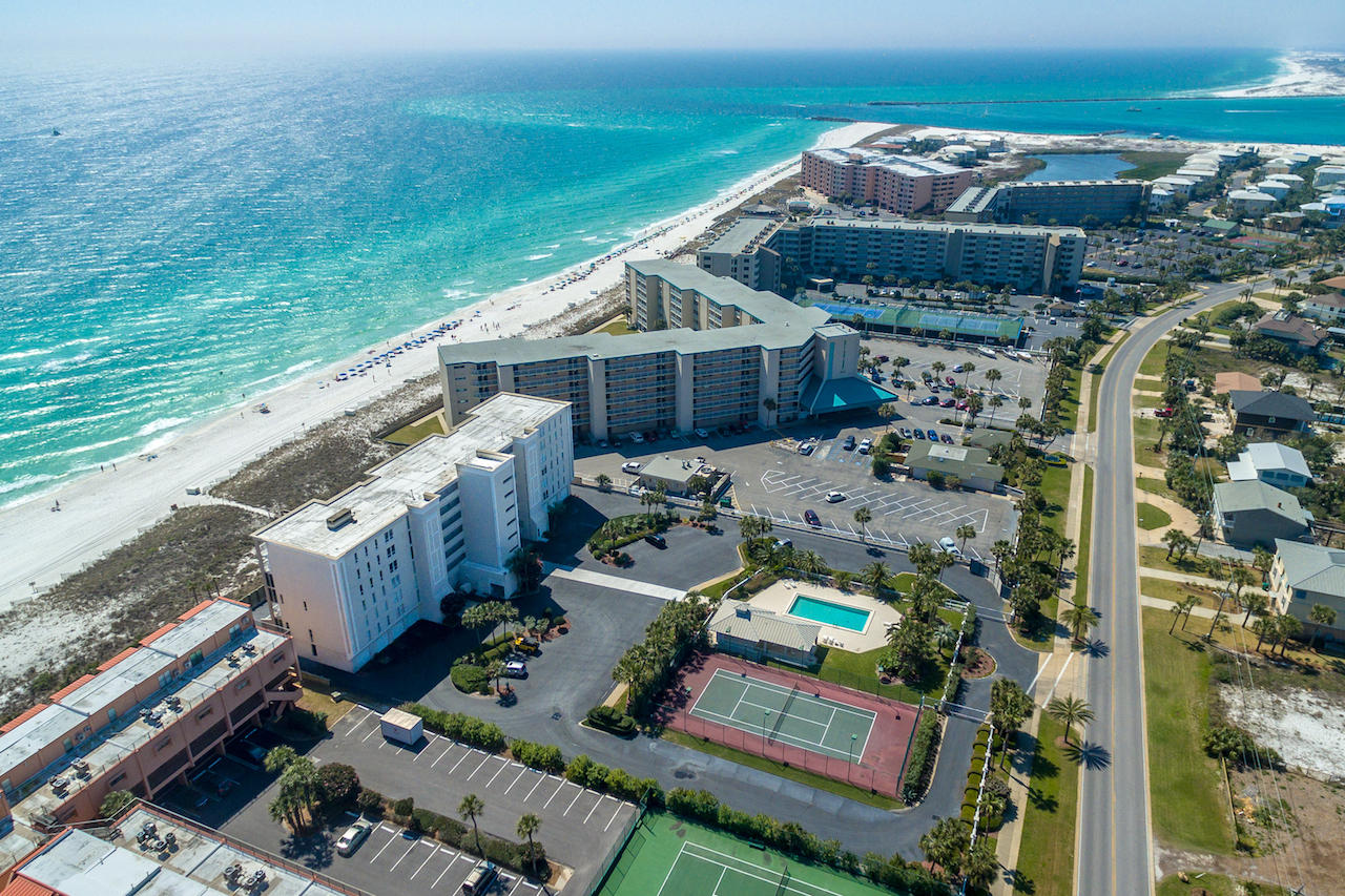 GULFSHORE CONDO - Residential