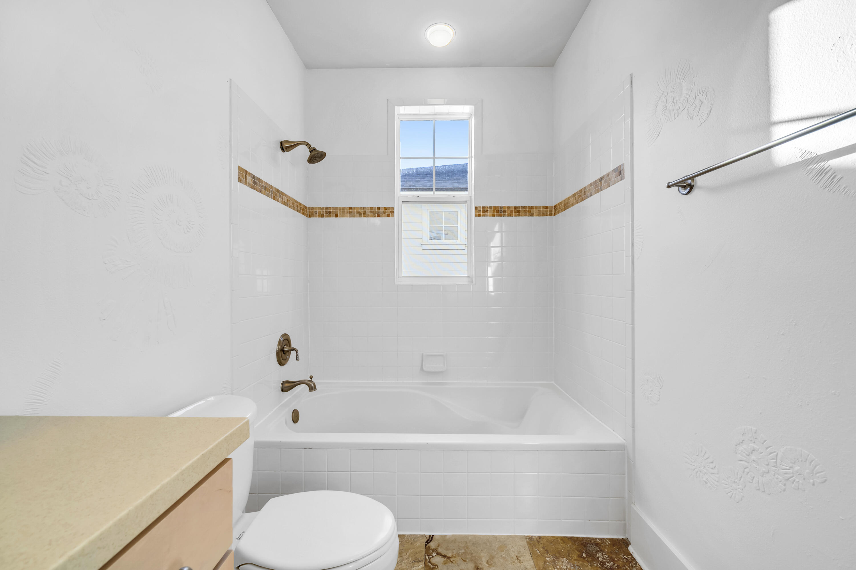 LAUREL GROVE - Residential