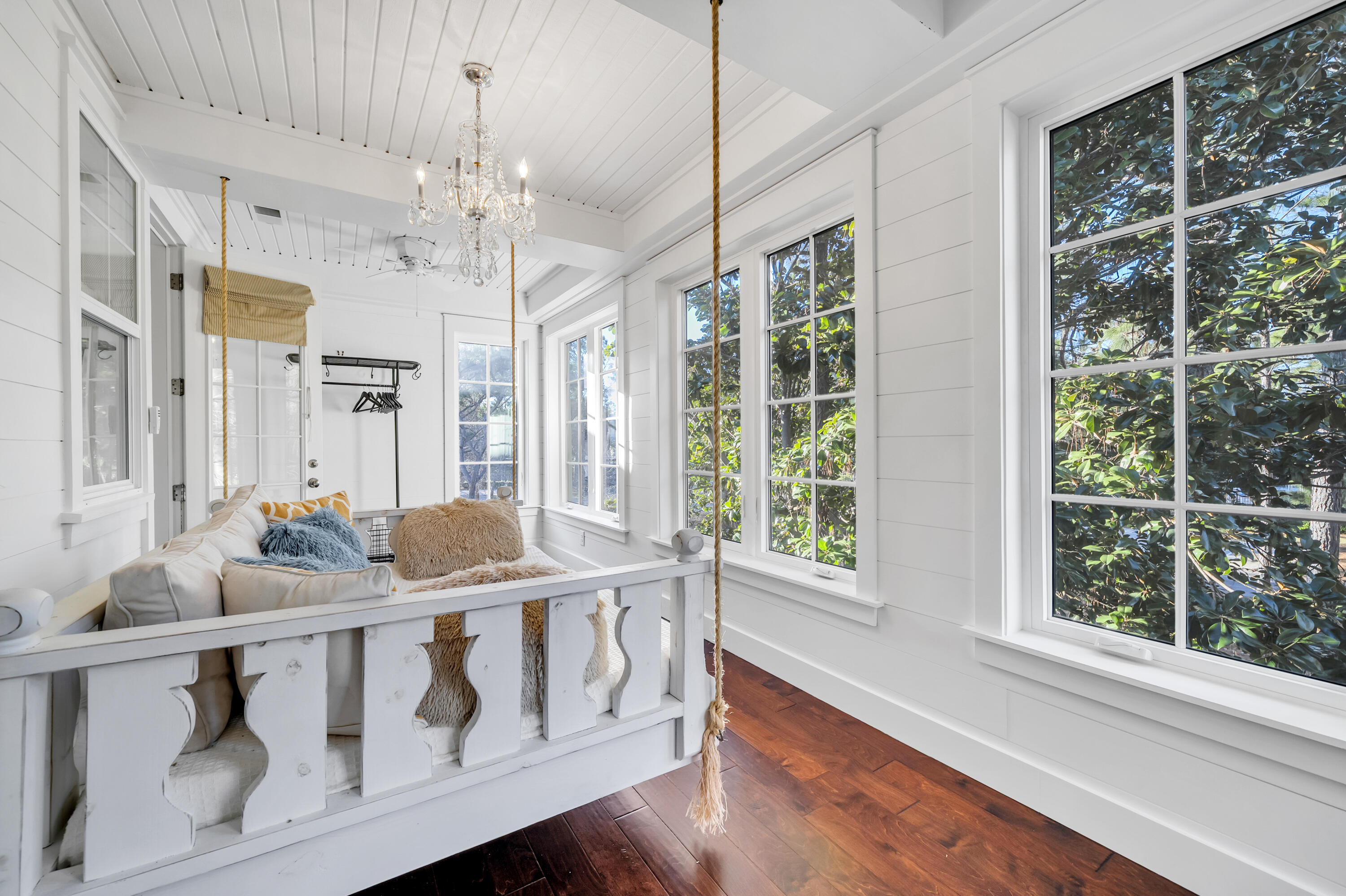 LAUREL GROVE - Residential