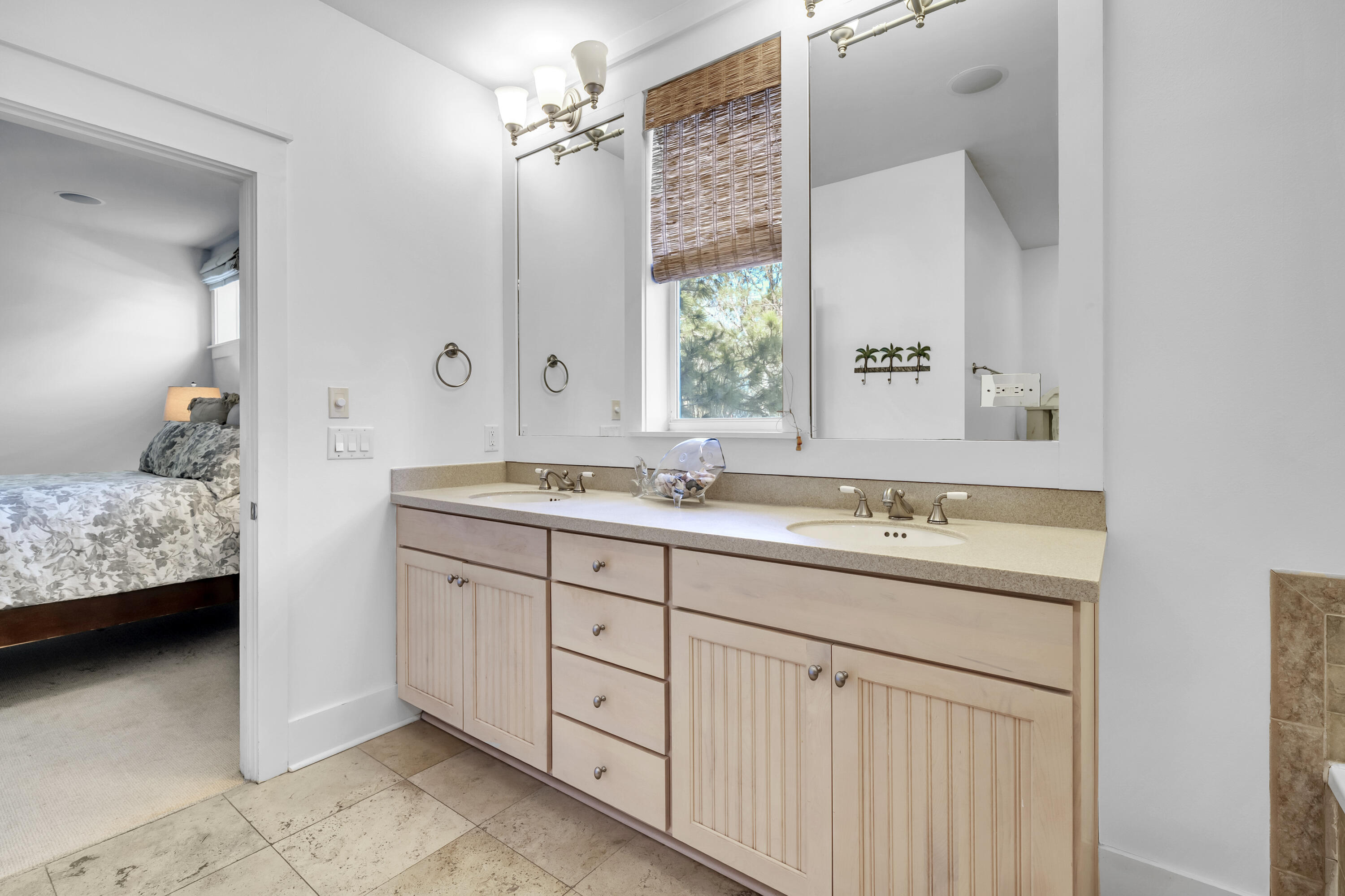 LAUREL GROVE - Residential