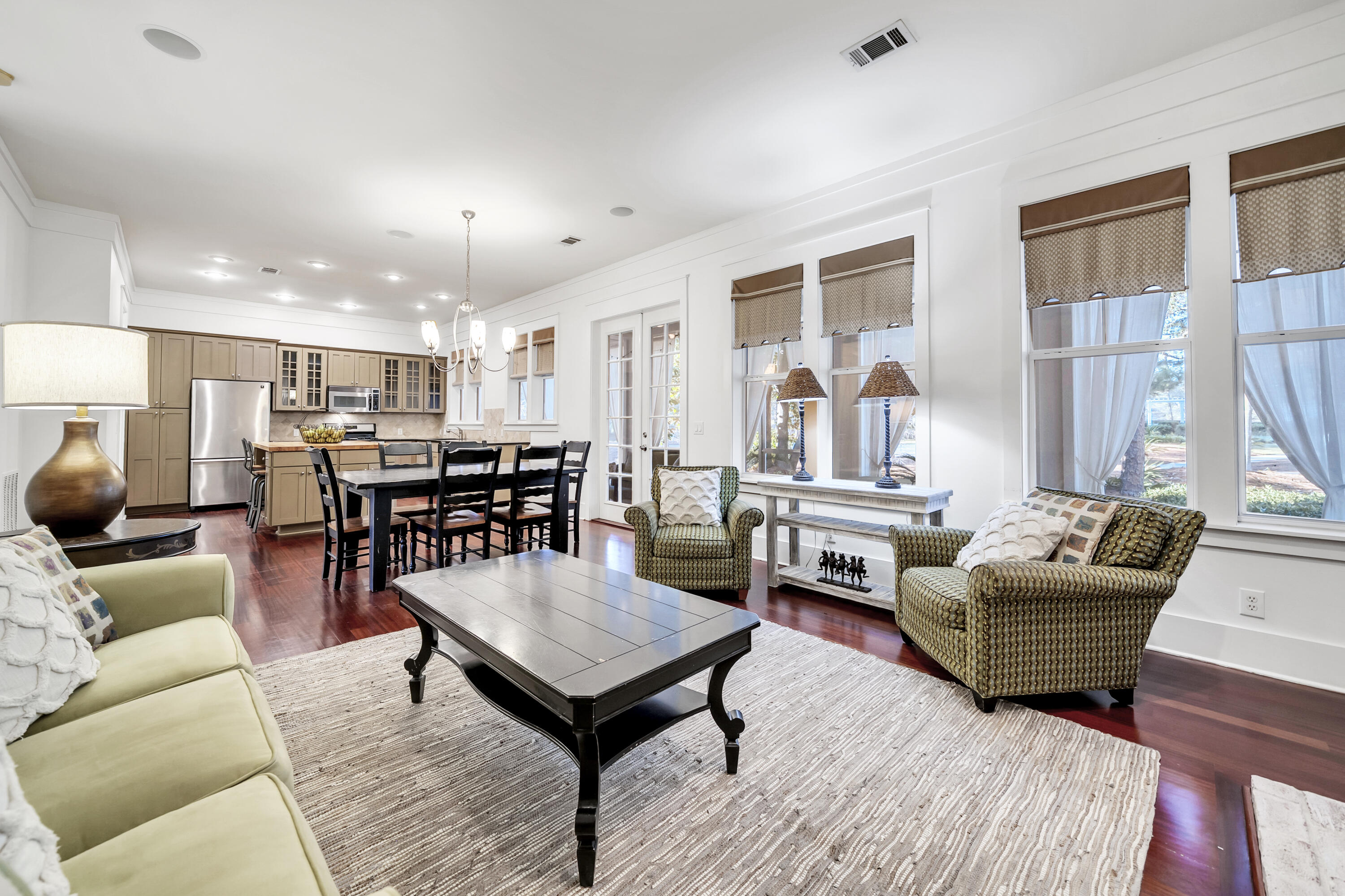 LAUREL GROVE - Residential