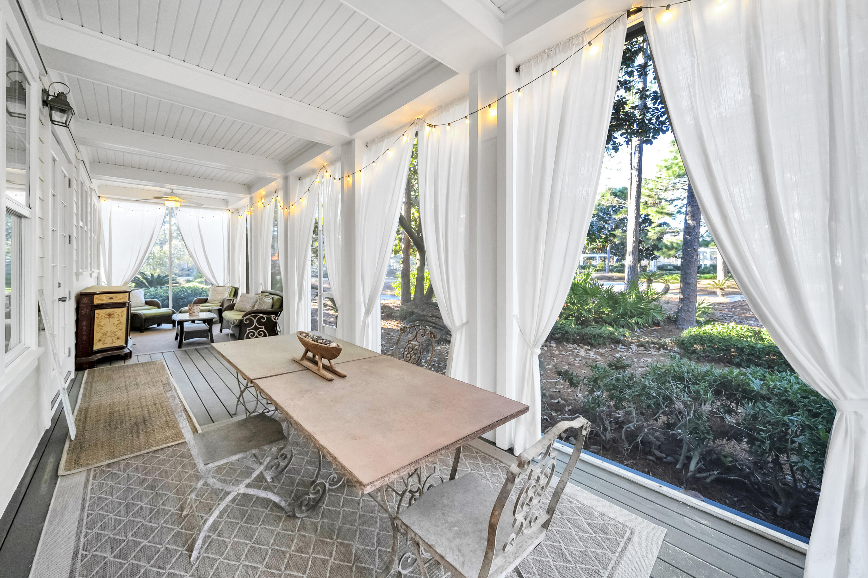 LAUREL GROVE - Residential