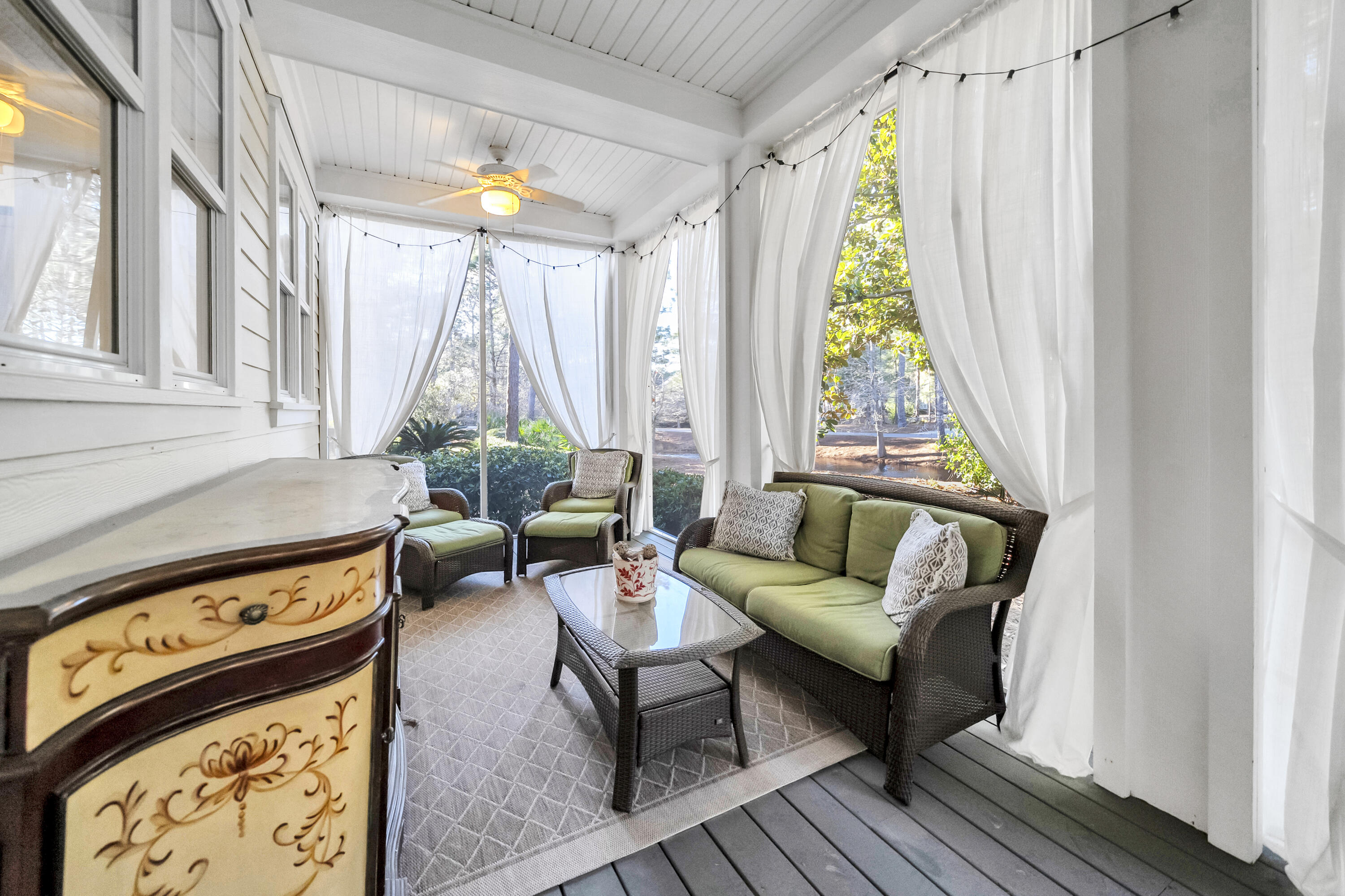 LAUREL GROVE - Residential