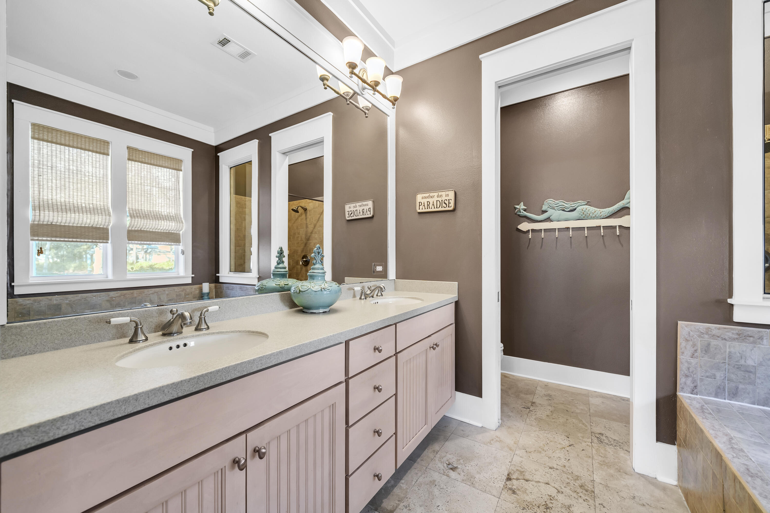 LAUREL GROVE - Residential