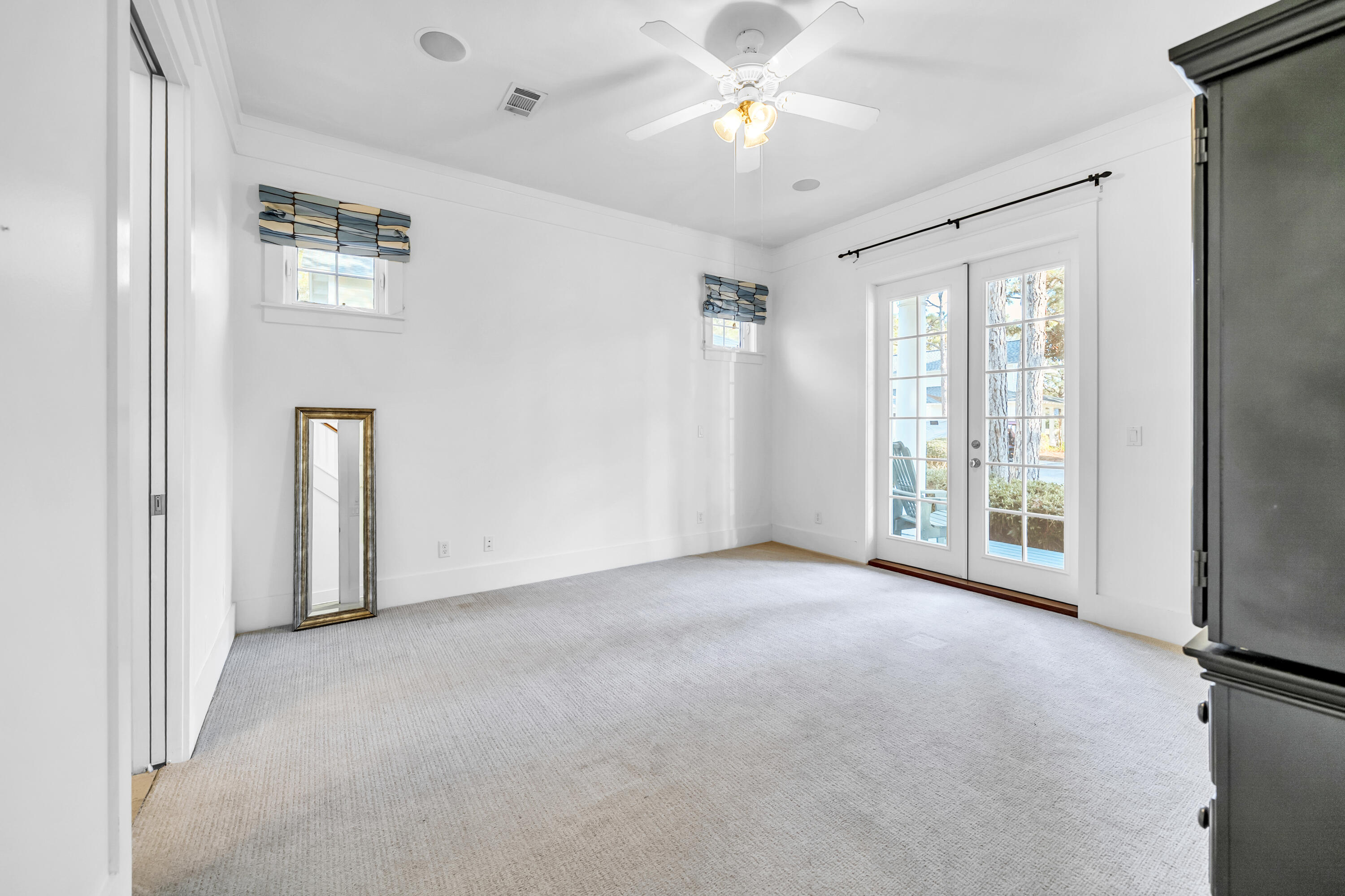 LAUREL GROVE - Residential