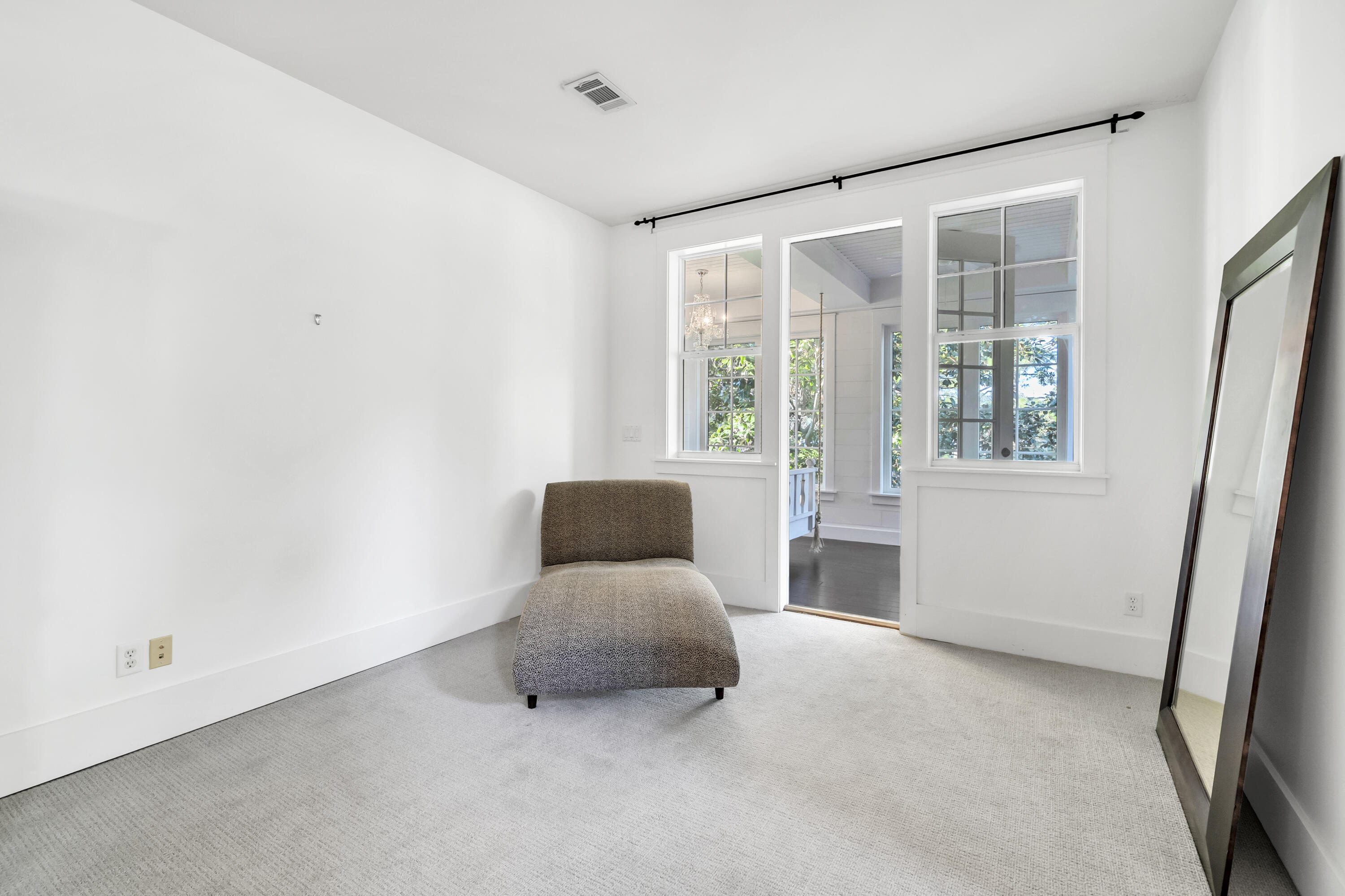 LAUREL GROVE - Residential