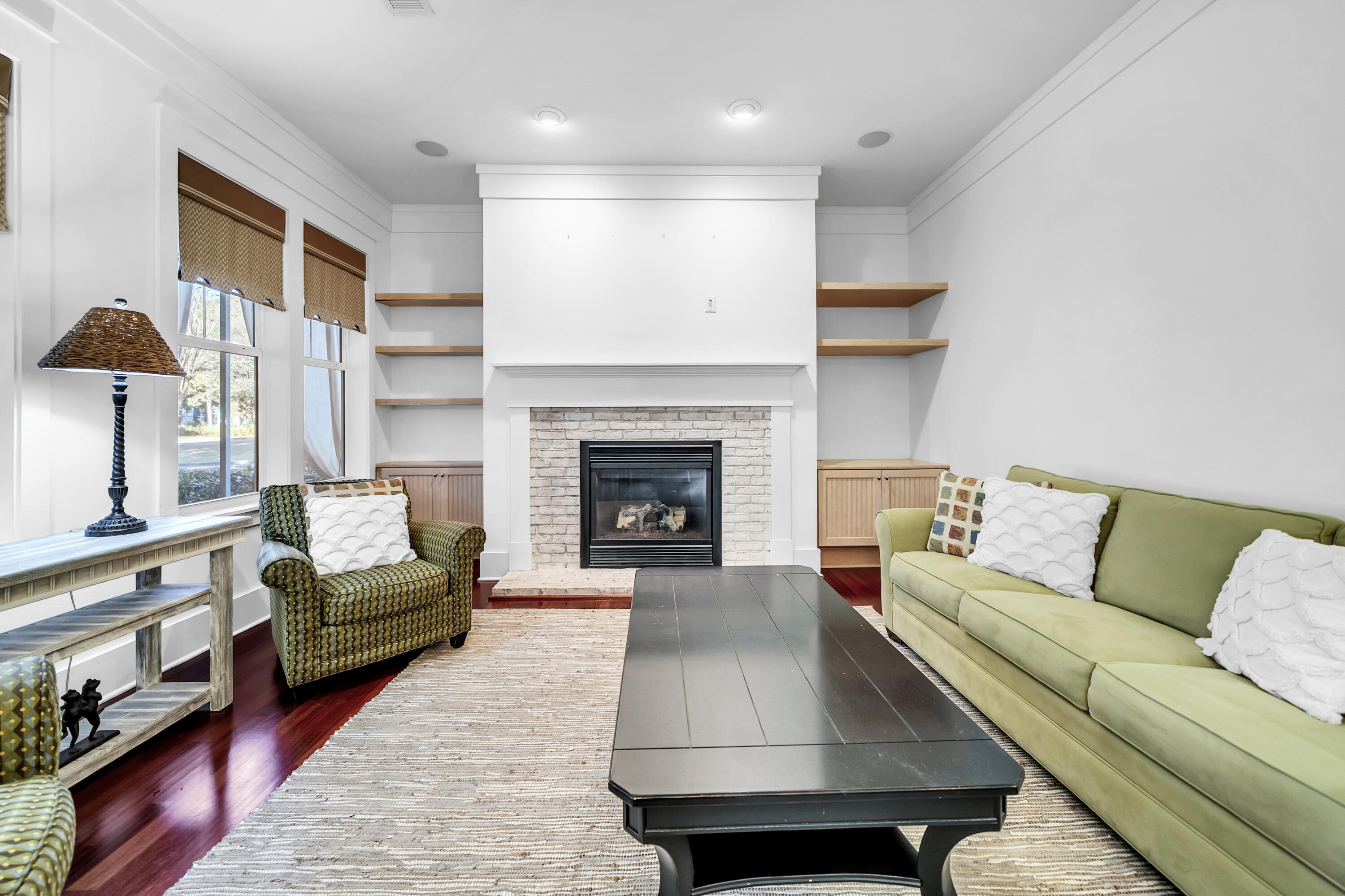 LAUREL GROVE - Residential