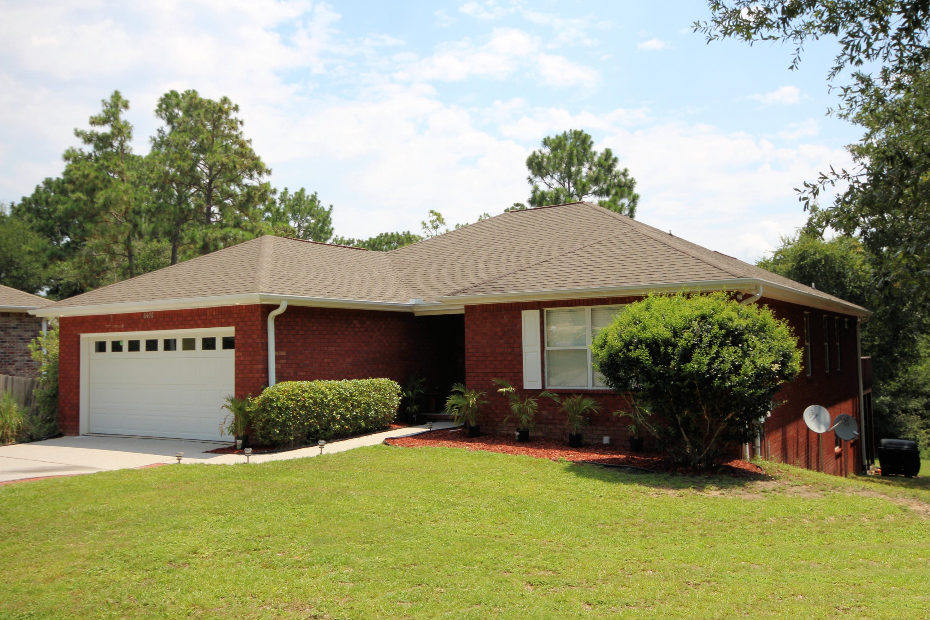 SPRING HOLLOW ESTATES - Residential