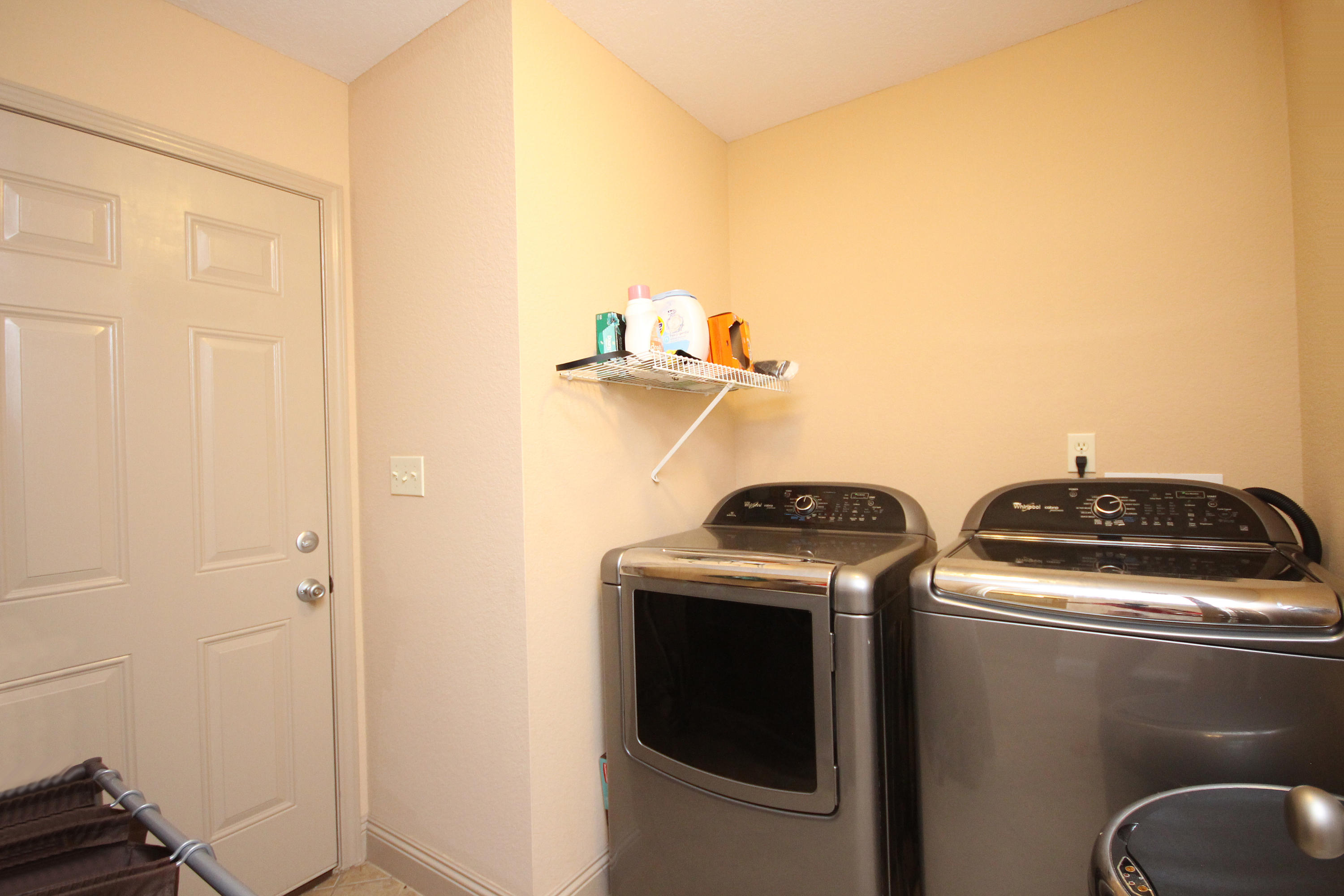 SPRING HOLLOW ESTATES - Residential