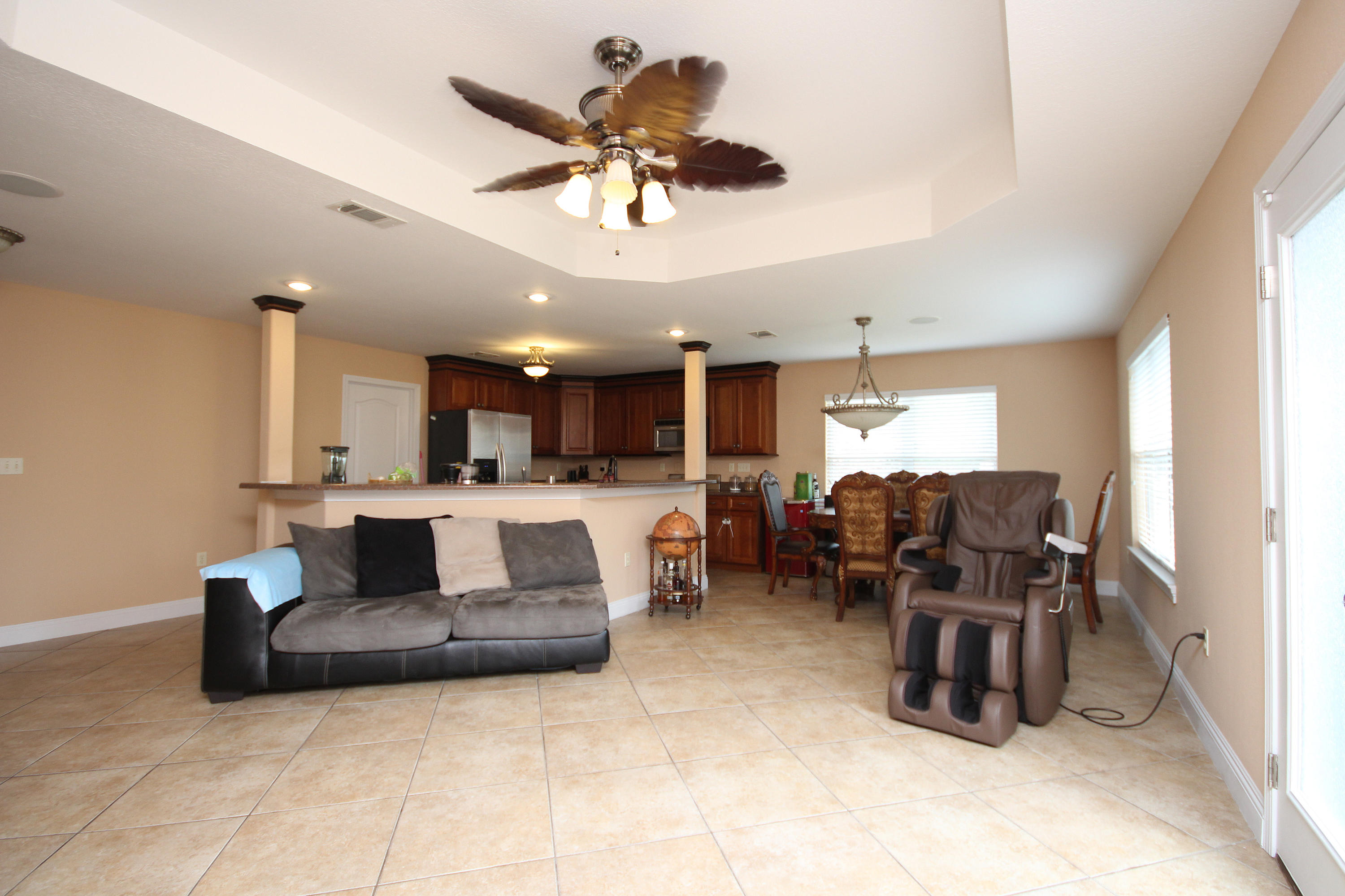 SPRING HOLLOW ESTATES - Residential