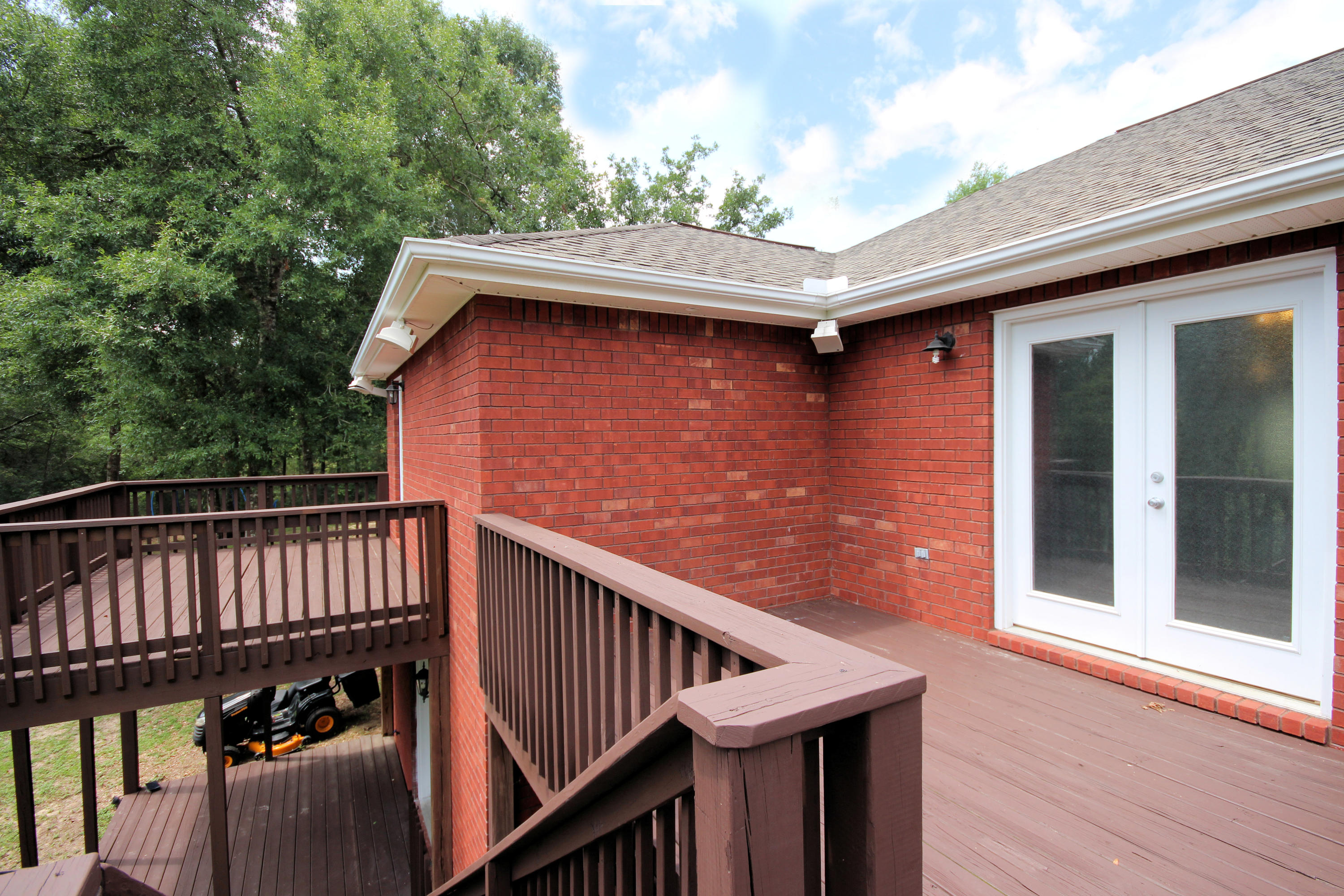 SPRING HOLLOW ESTATES - Residential