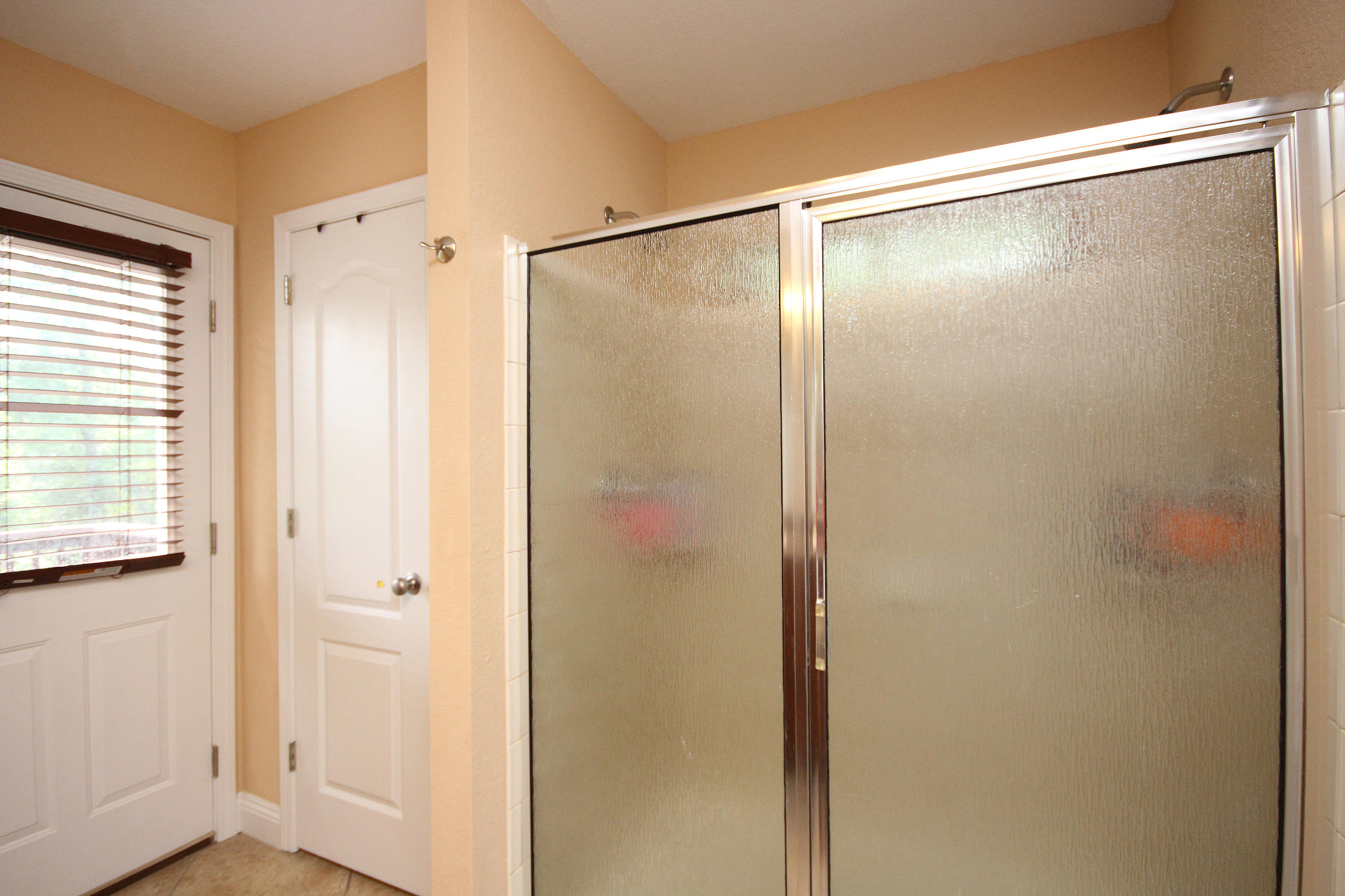 SPRING HOLLOW ESTATES - Residential