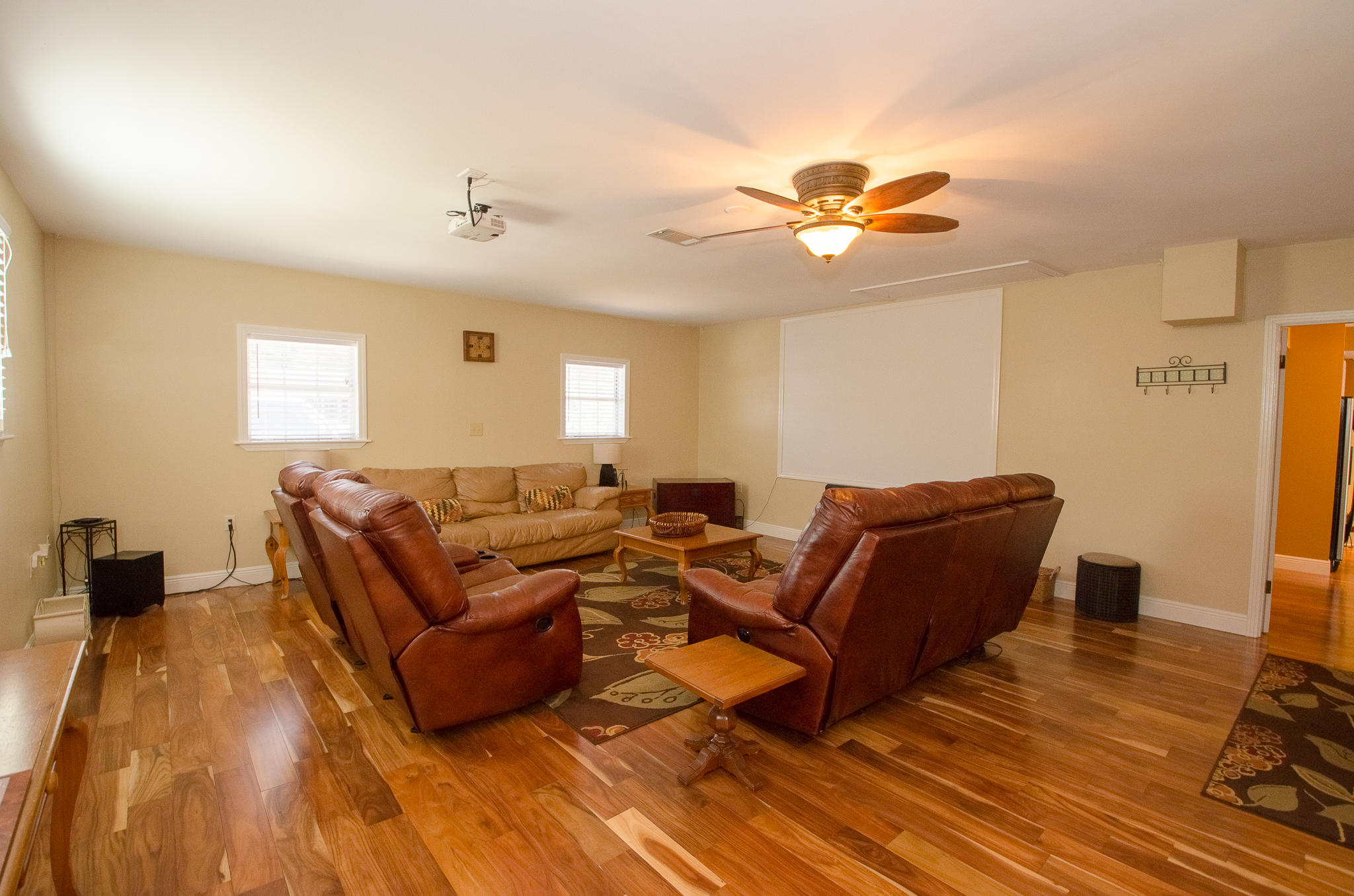 LAURYCE PARK - Residential