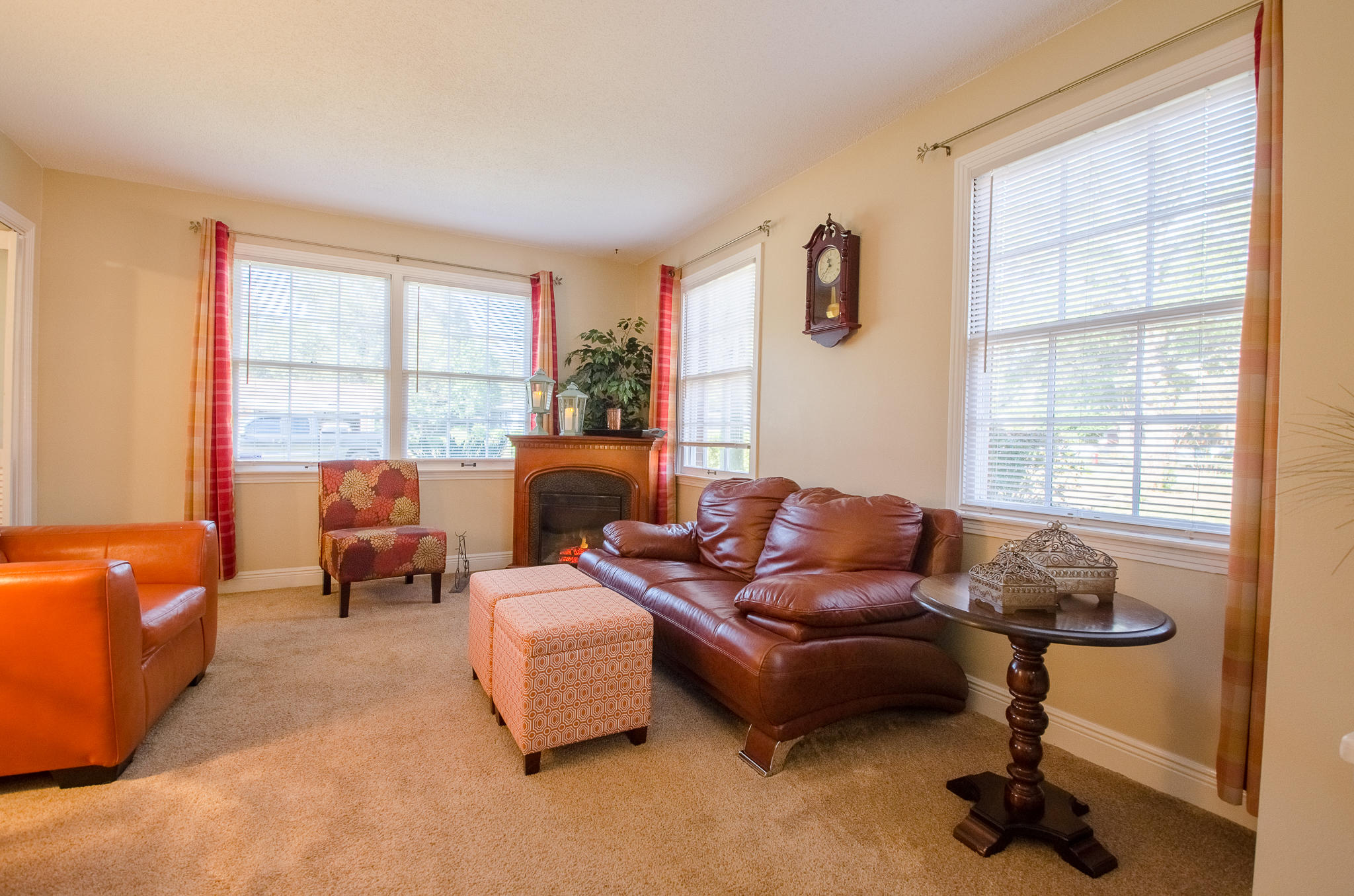 LAURYCE PARK - Residential