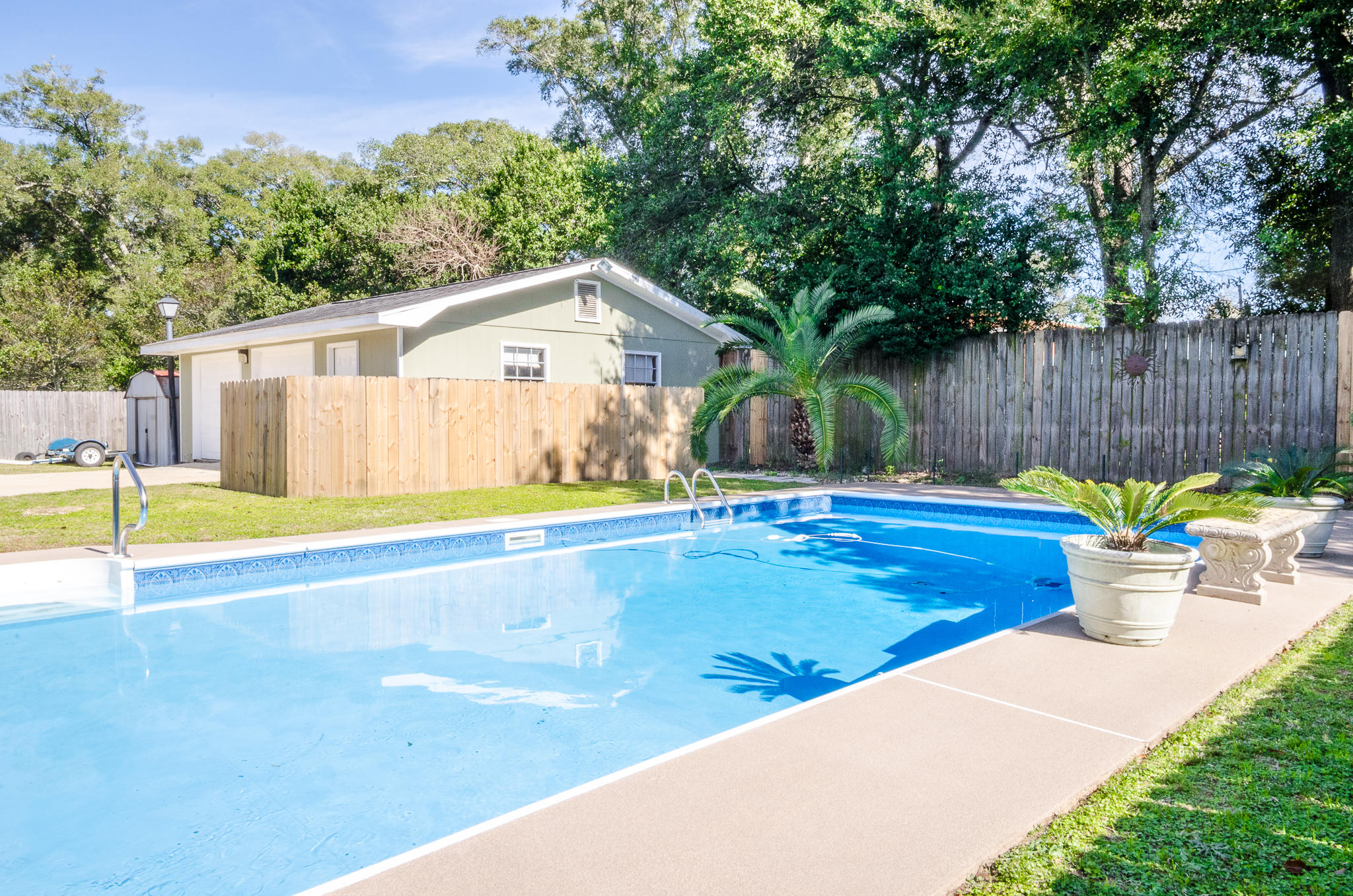 LAURYCE PARK - Residential