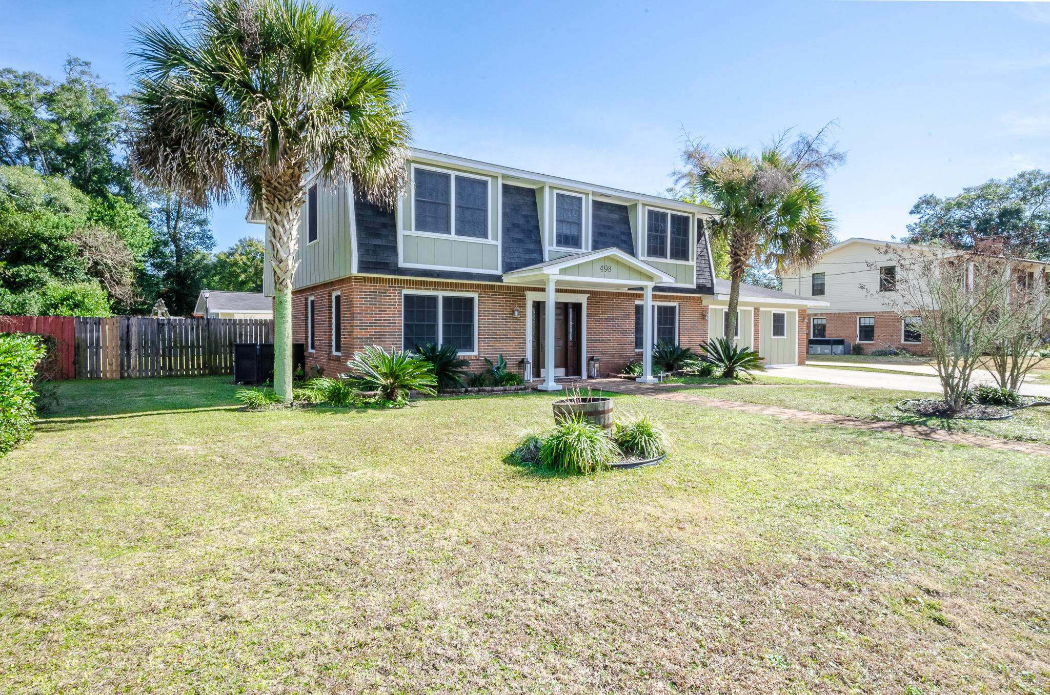 LAURYCE PARK - Residential