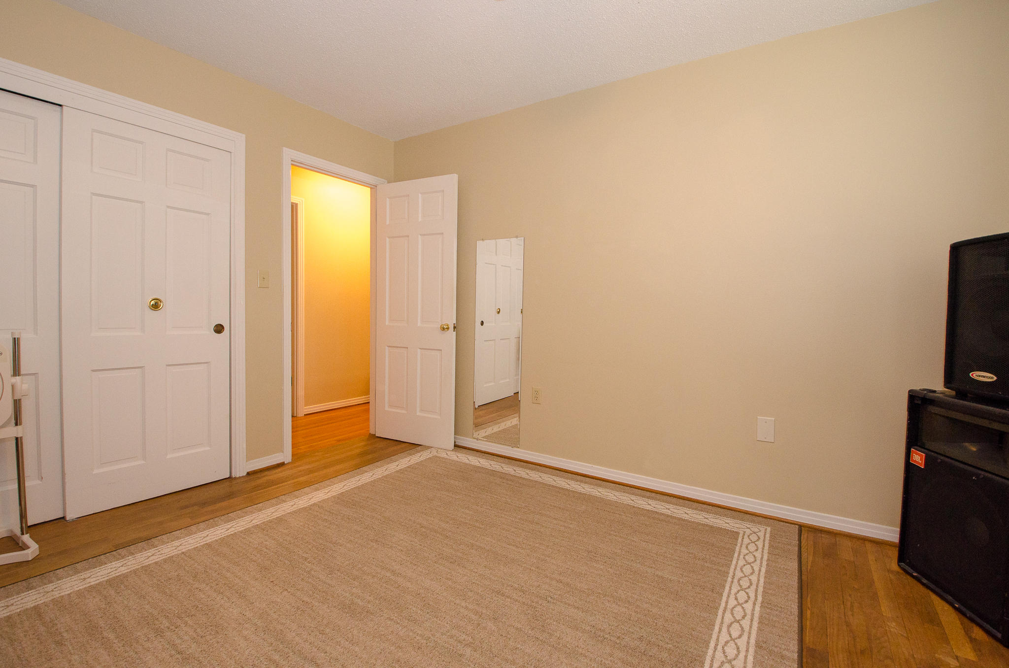 LAURYCE PARK - Residential