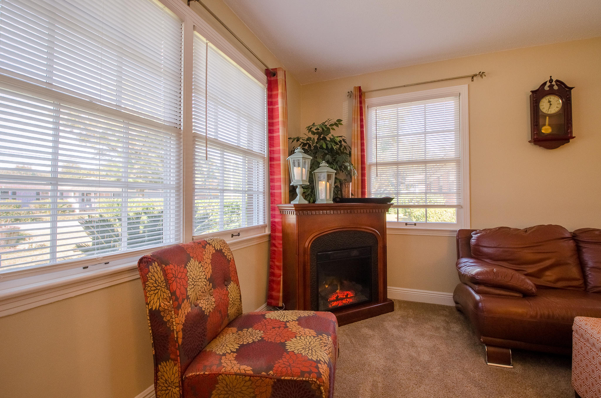 LAURYCE PARK - Residential