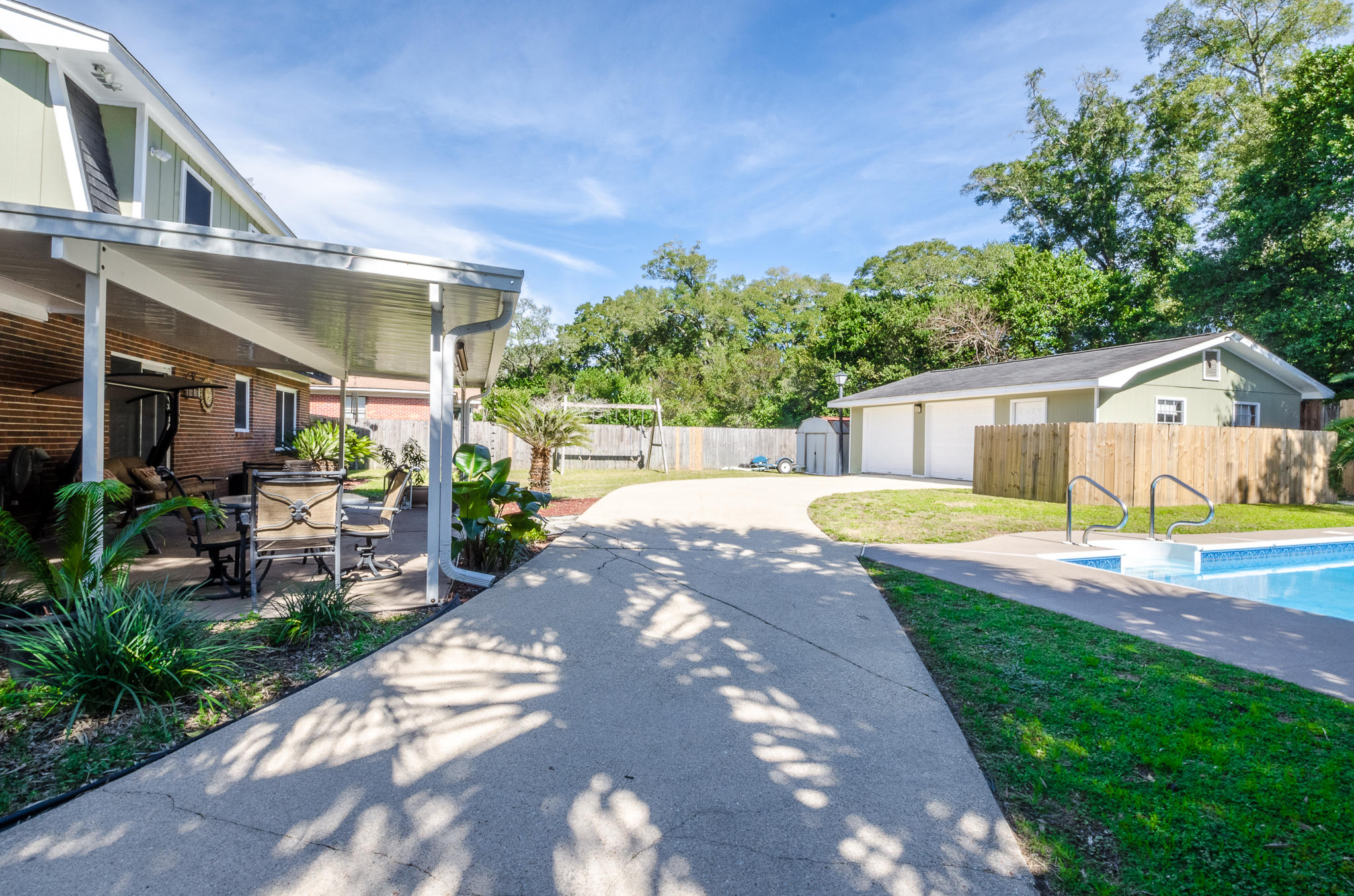 LAURYCE PARK - Residential