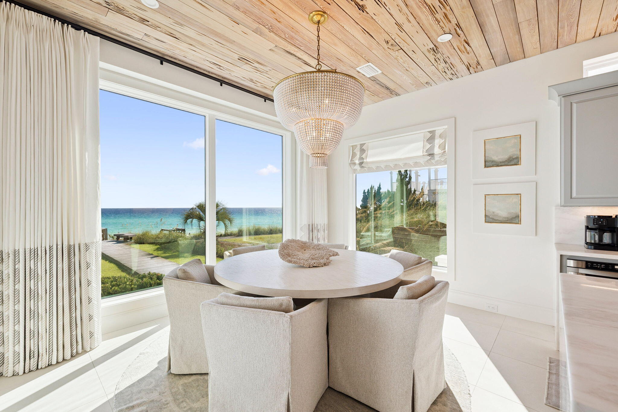 VILLAGE OF WHITE CLIFFS THE - Residential