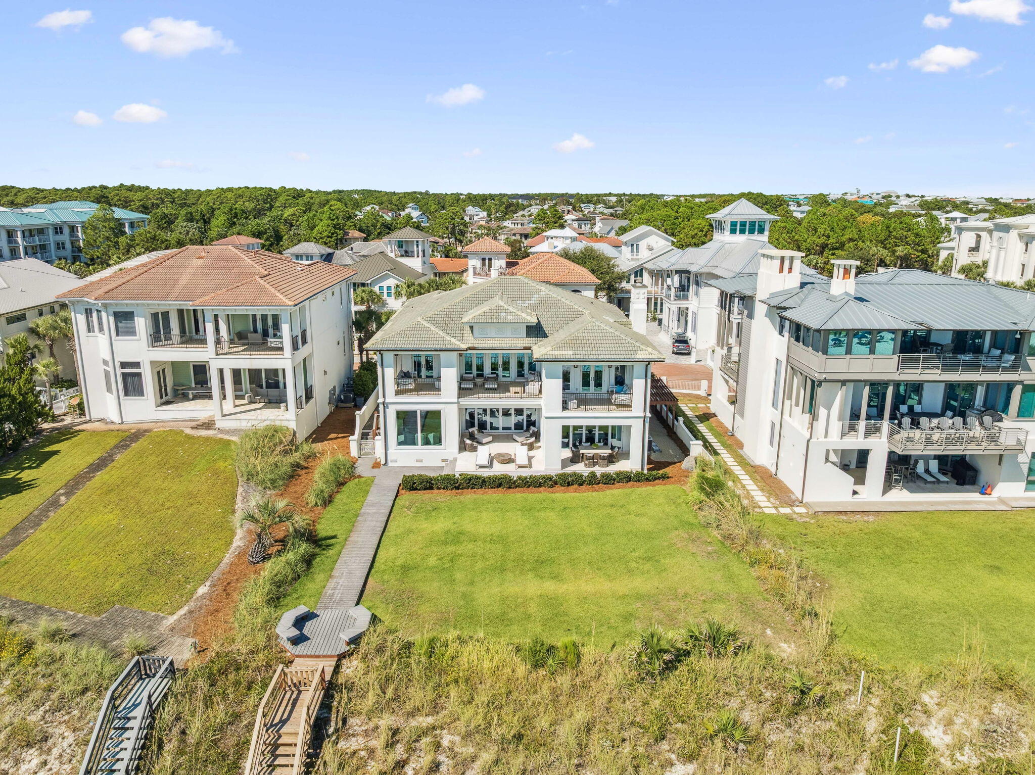VILLAGE OF WHITE CLIFFS THE - Residential