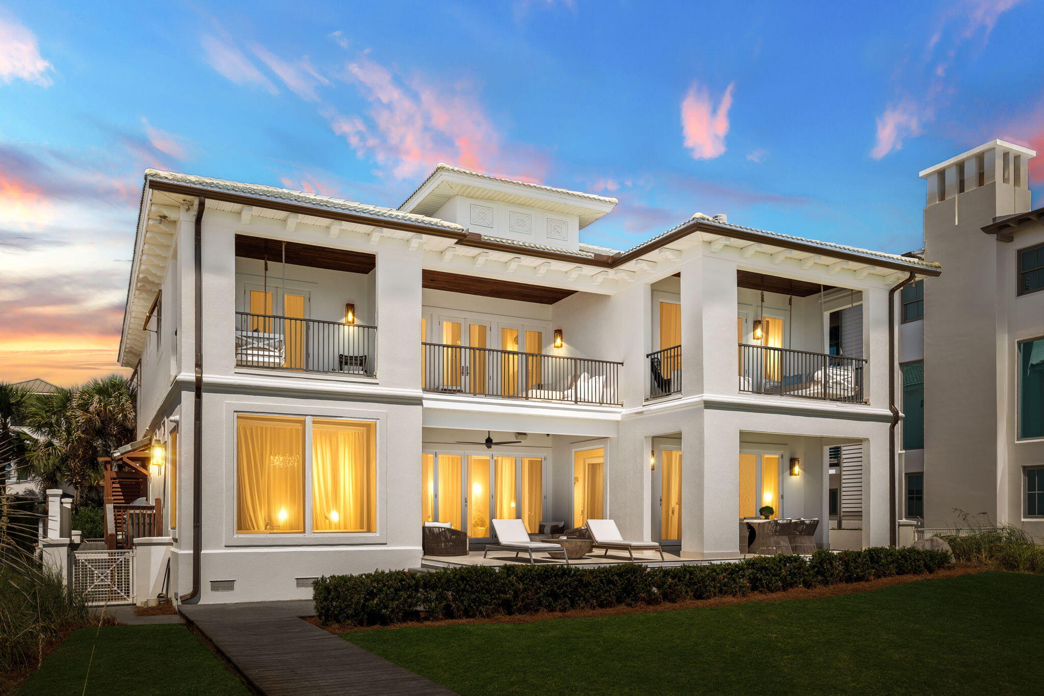 VILLAGE OF WHITE CLIFFS THE - Residential