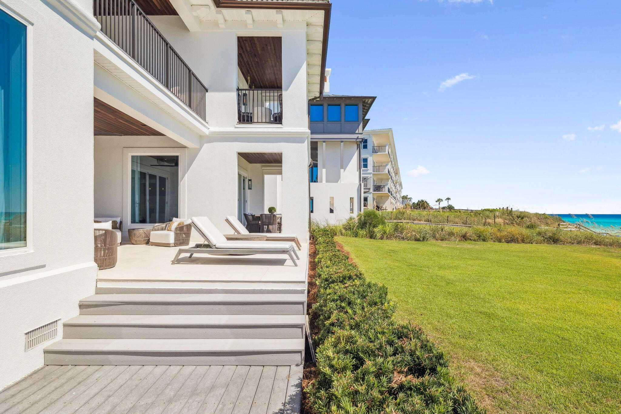 VILLAGE OF WHITE CLIFFS THE - Residential