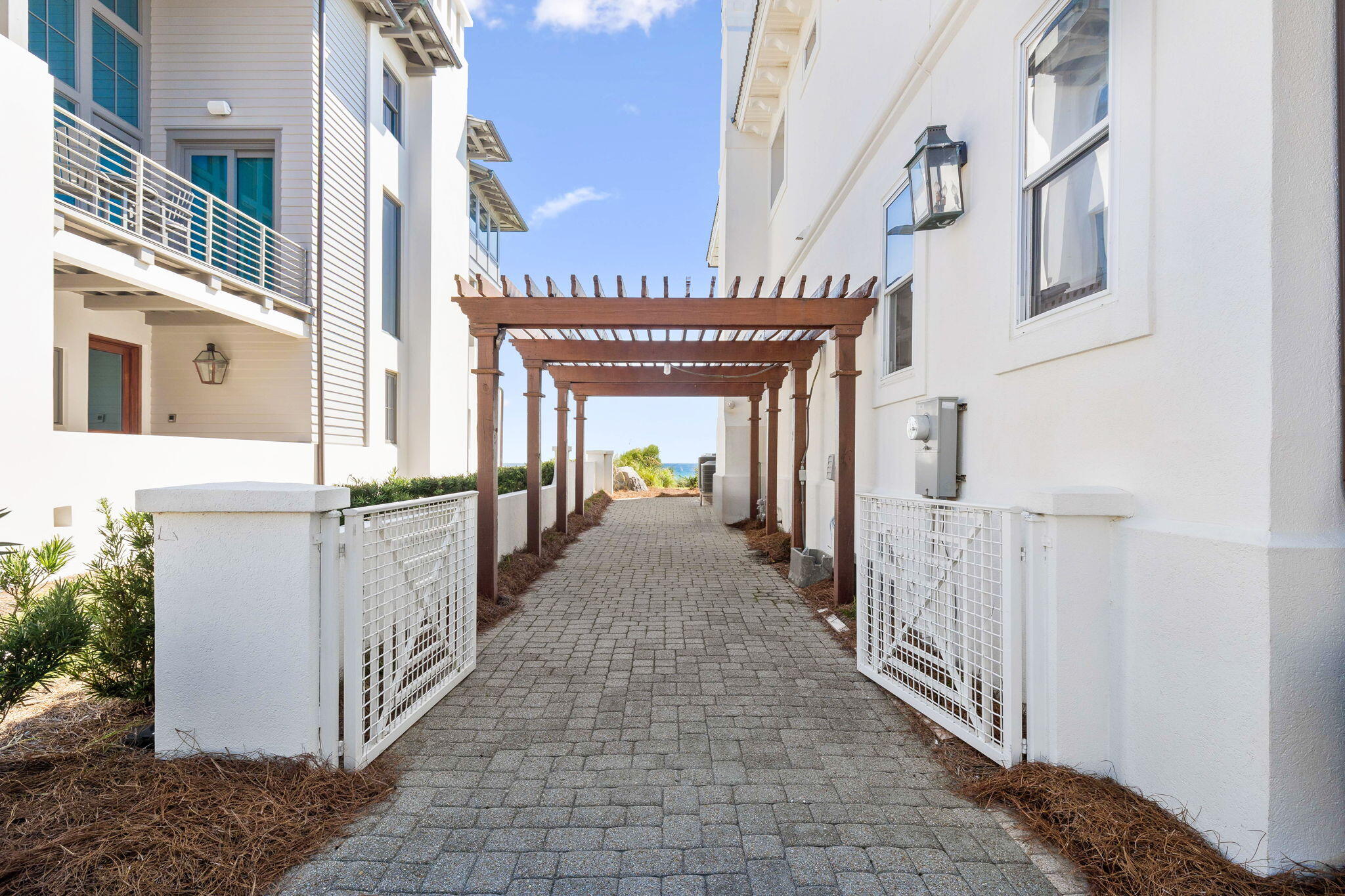 VILLAGE OF WHITE CLIFFS THE - Residential