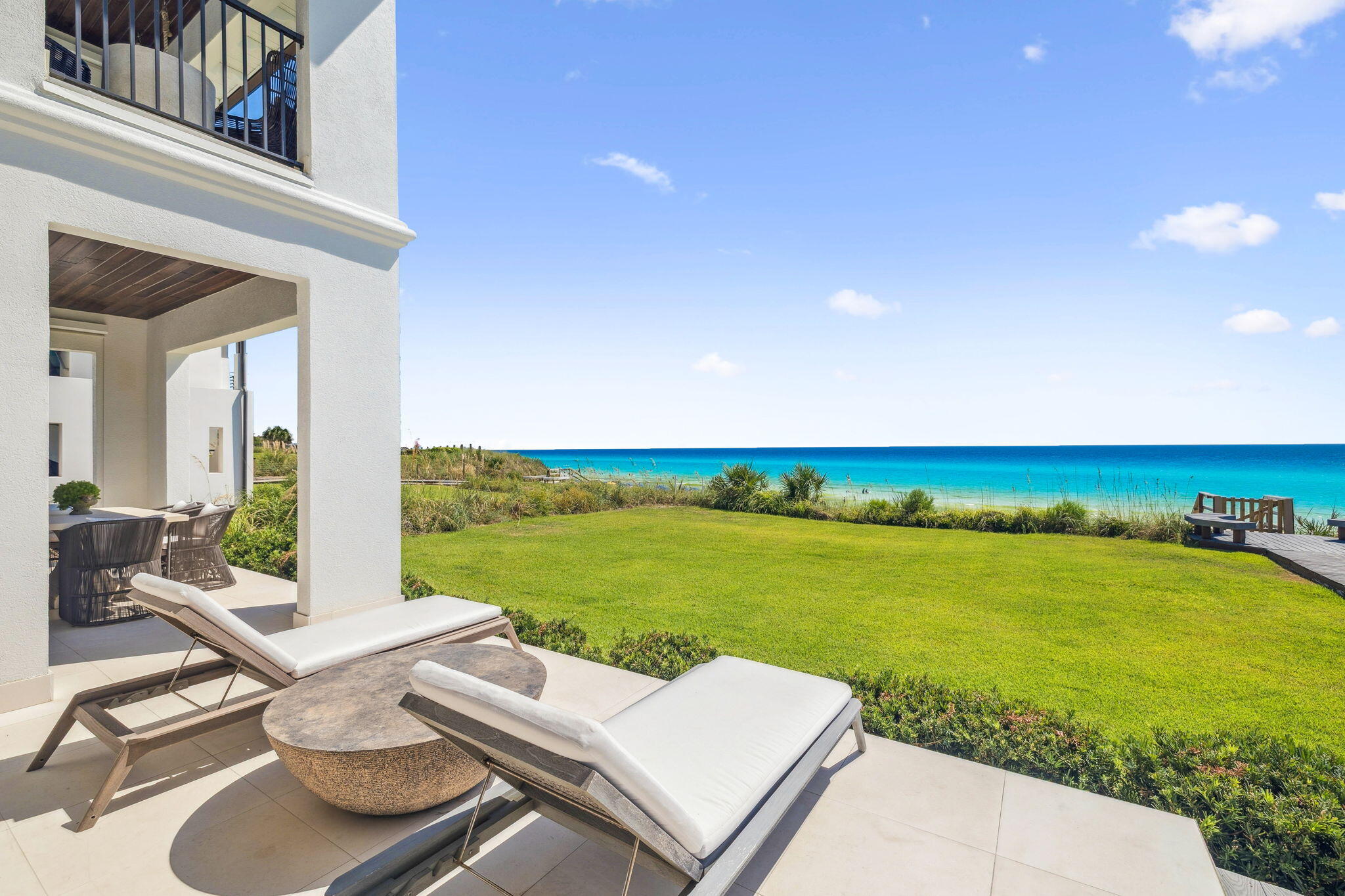 VILLAGE OF WHITE CLIFFS THE - Residential