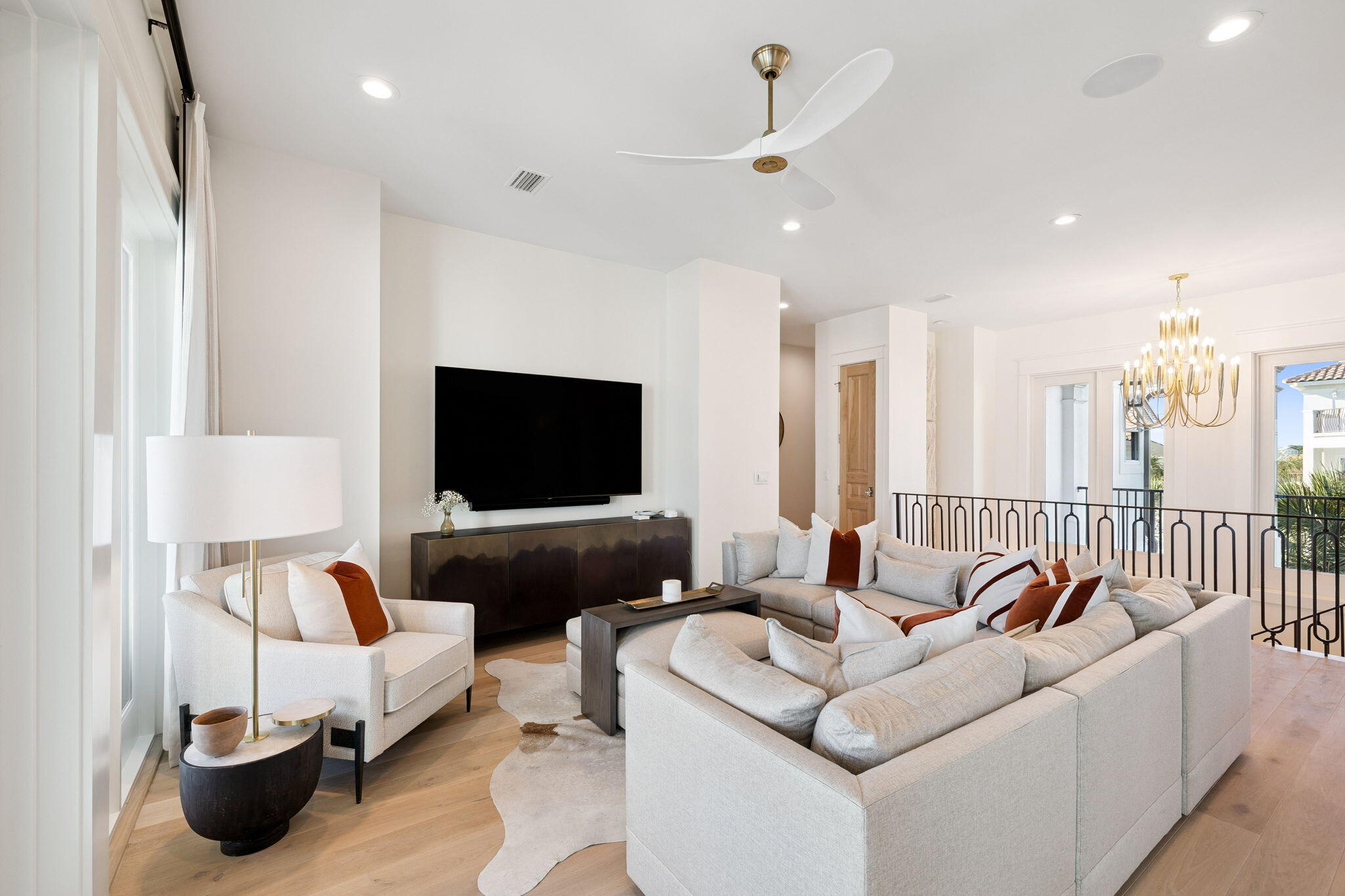 VILLAGE OF WHITE CLIFFS THE - Residential