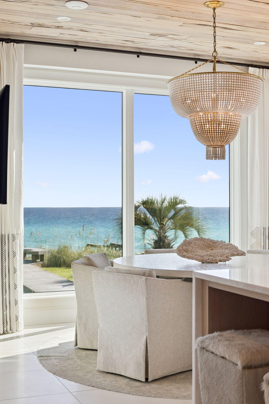 VILLAGE OF WHITE CLIFFS THE - Residential