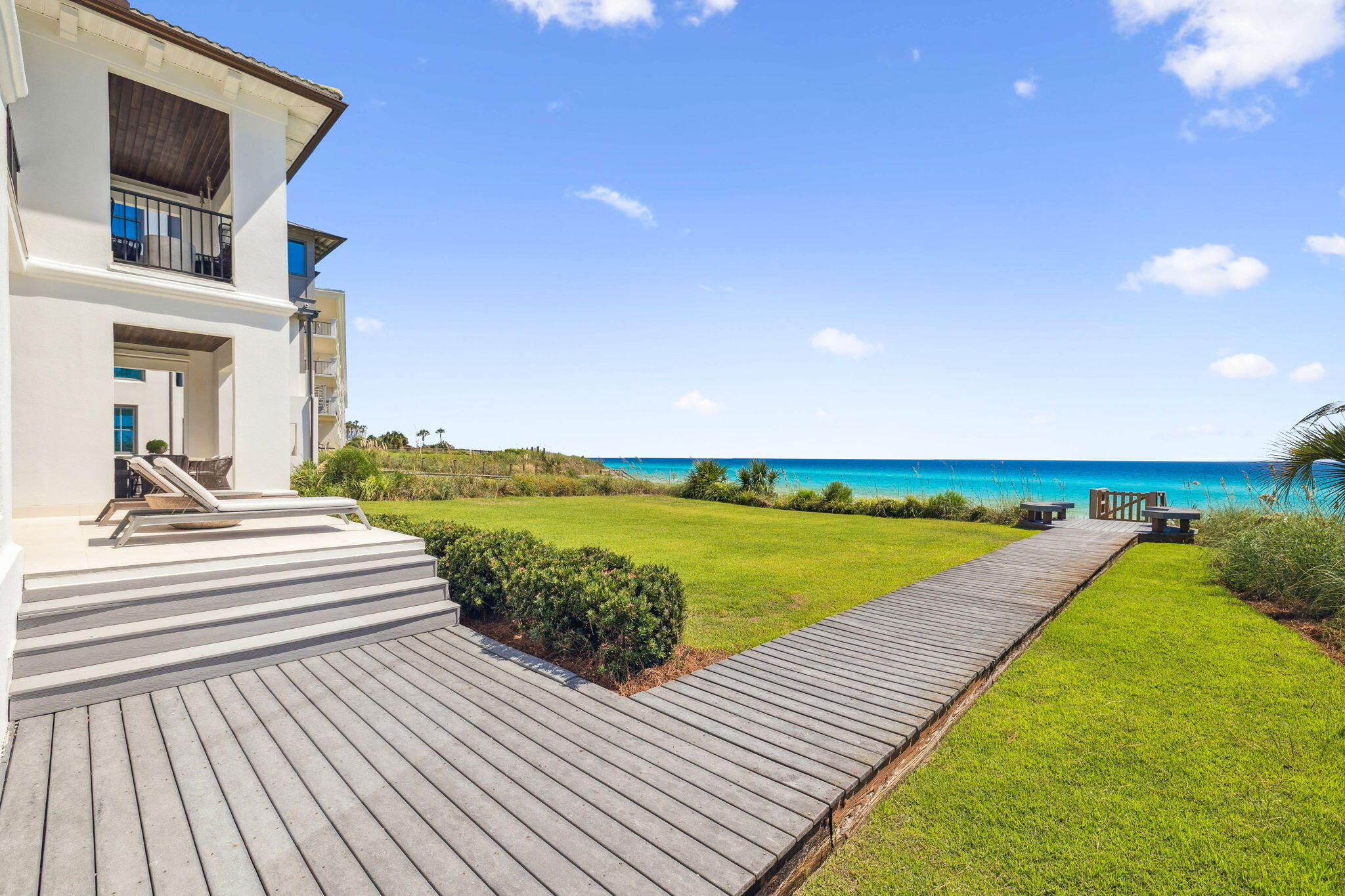 VILLAGE OF WHITE CLIFFS THE - Residential
