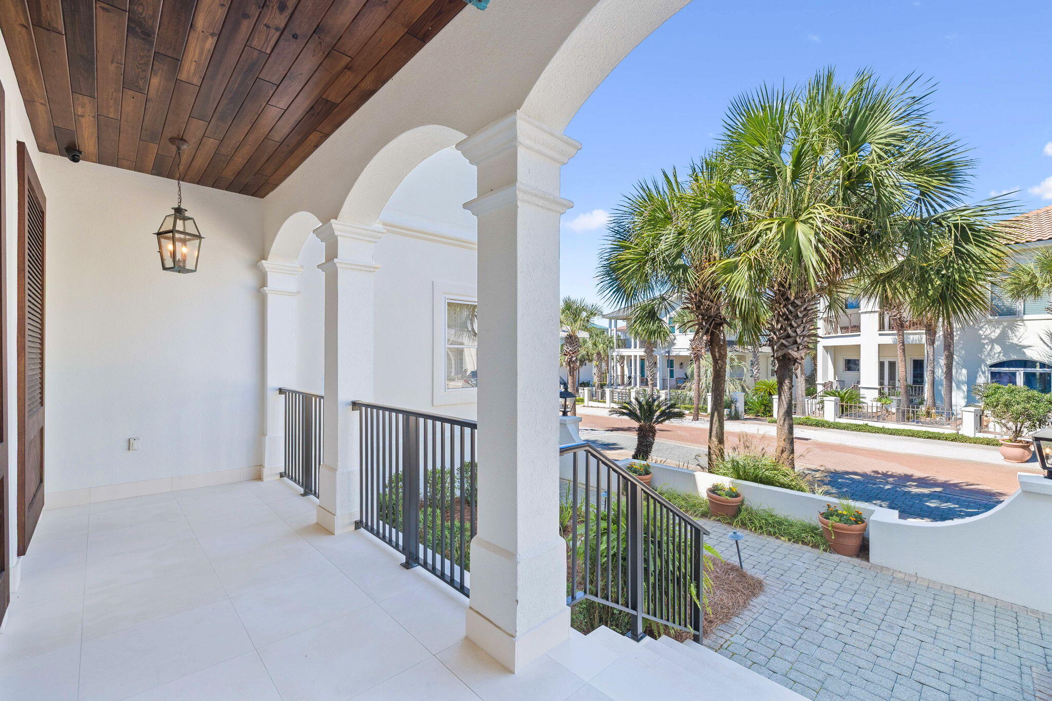 VILLAGE OF WHITE CLIFFS THE - Residential