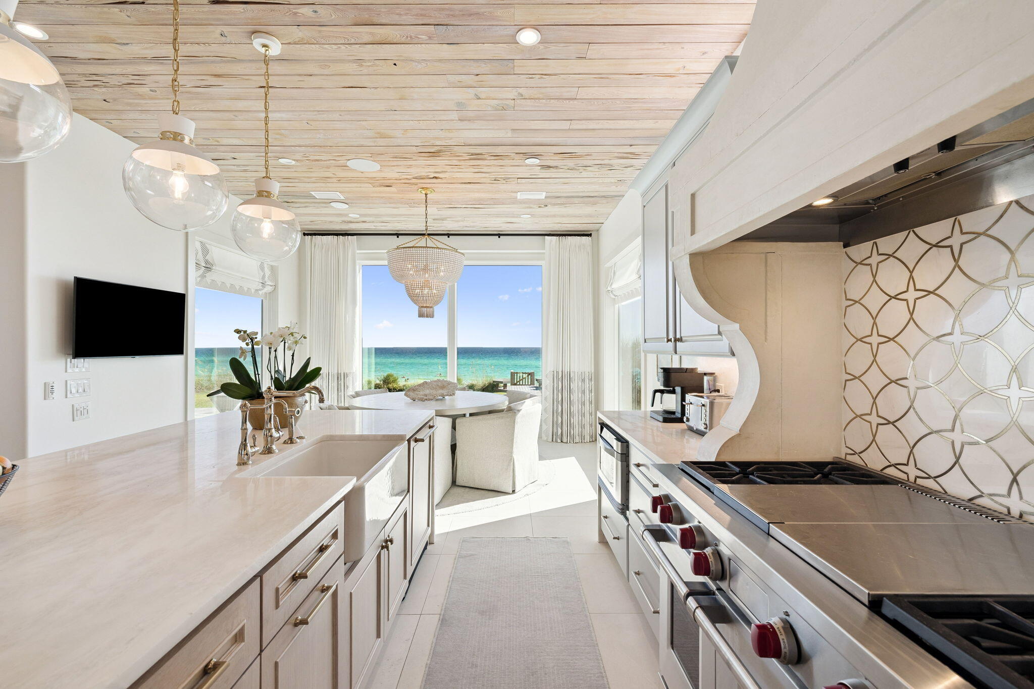 VILLAGE OF WHITE CLIFFS THE - Residential