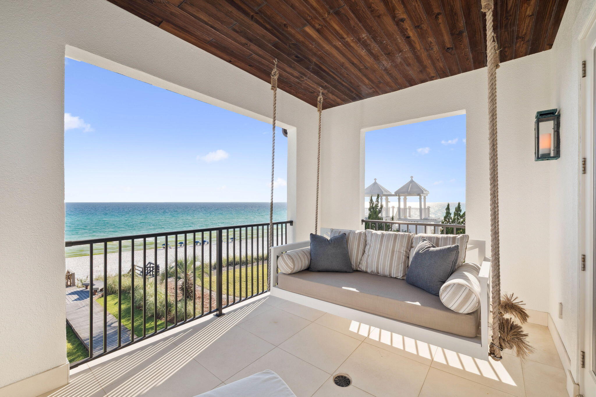 VILLAGE OF WHITE CLIFFS THE - Residential