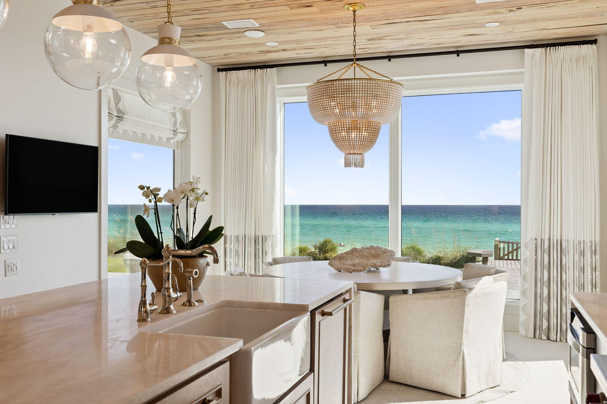 VILLAGE OF WHITE CLIFFS THE - Residential