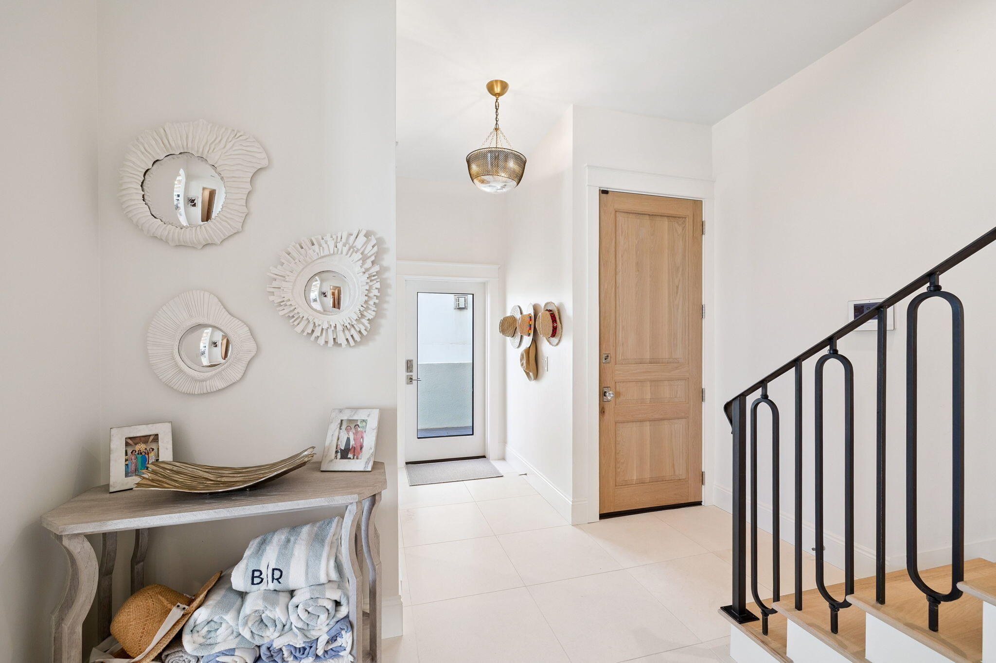 VILLAGE OF WHITE CLIFFS THE - Residential