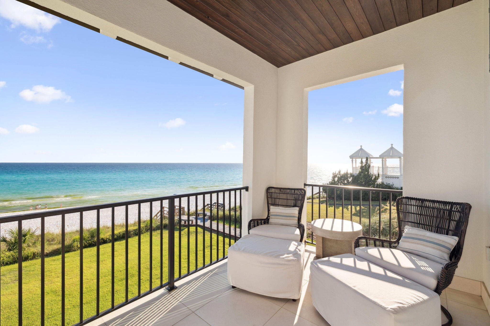 VILLAGE OF WHITE CLIFFS THE - Residential