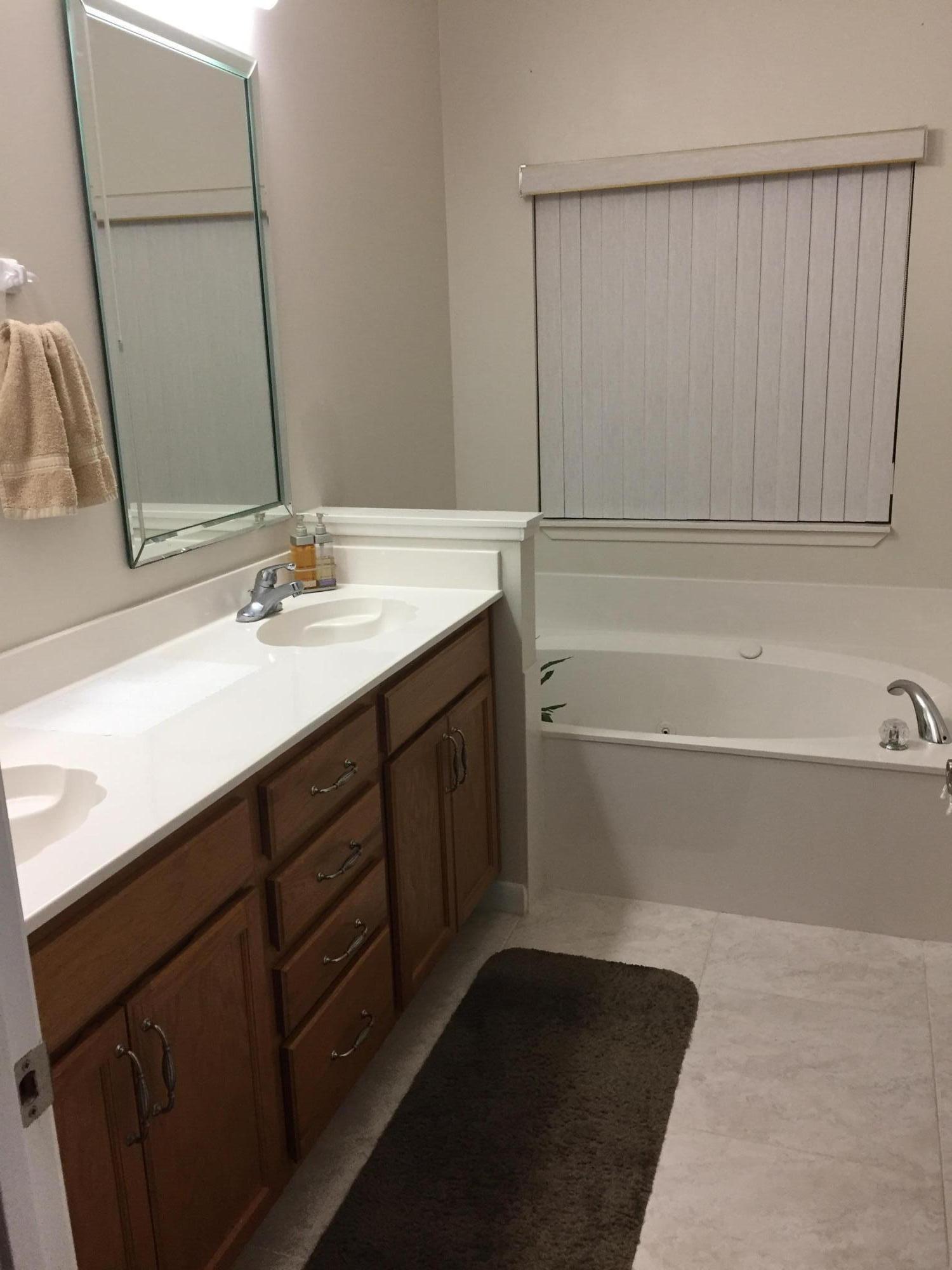 NORTH SUPERGROUP (221000.00) - Residential