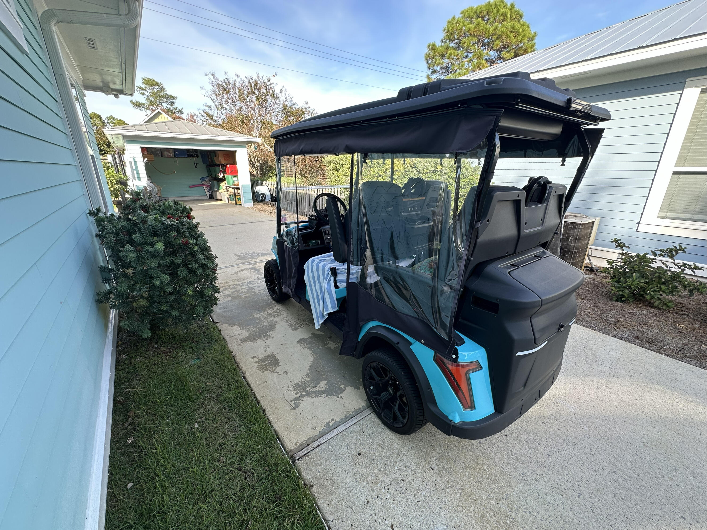 CRYSTAL LAKE II AT SANDESTIN - Residential